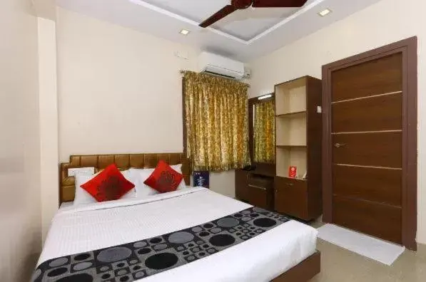 Deluxe Room in Sri Kamadhenu Residency Deluxe Room in Sri Kamadhenu Residency