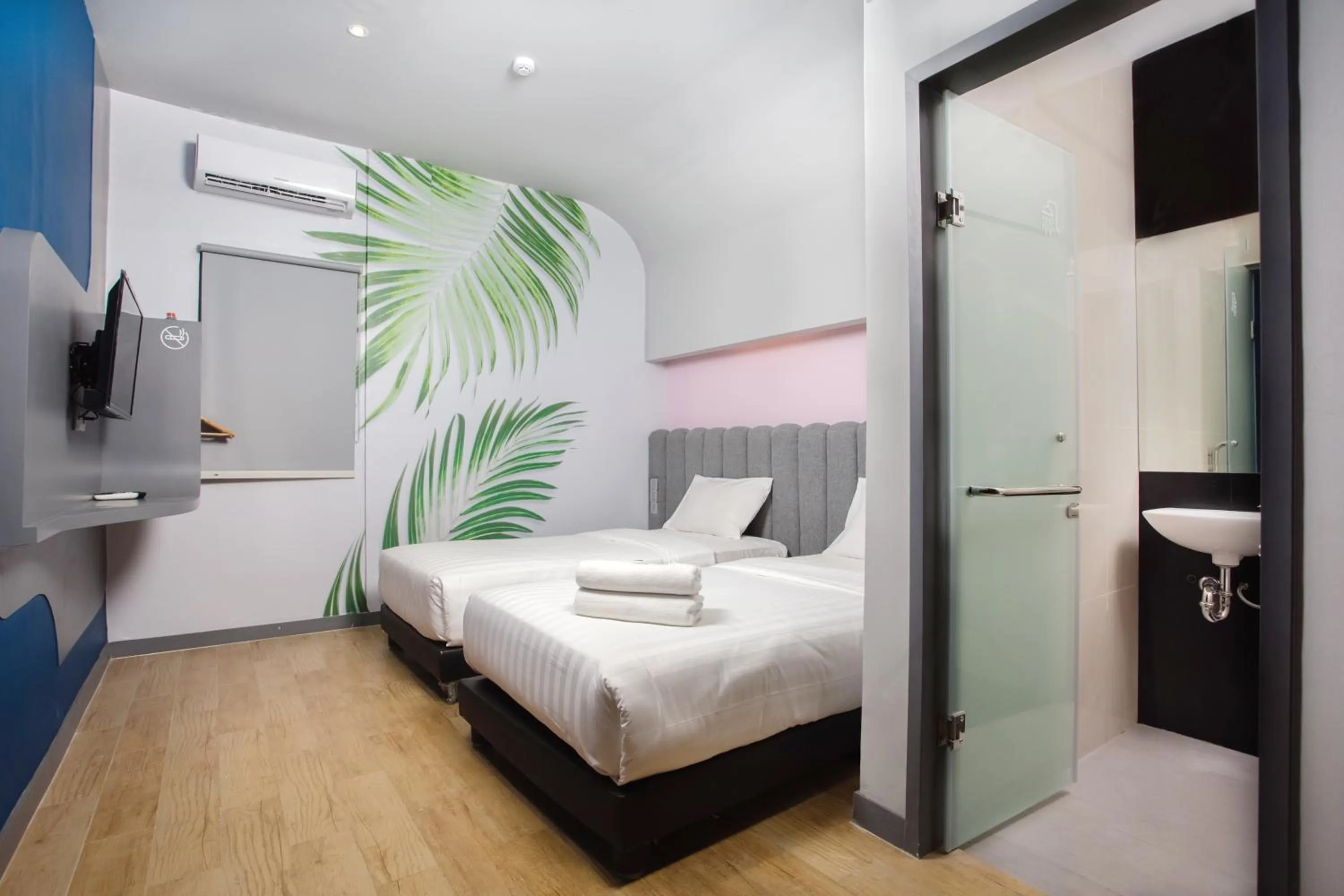 Bed in Bobotel Gatot Subroto Medan