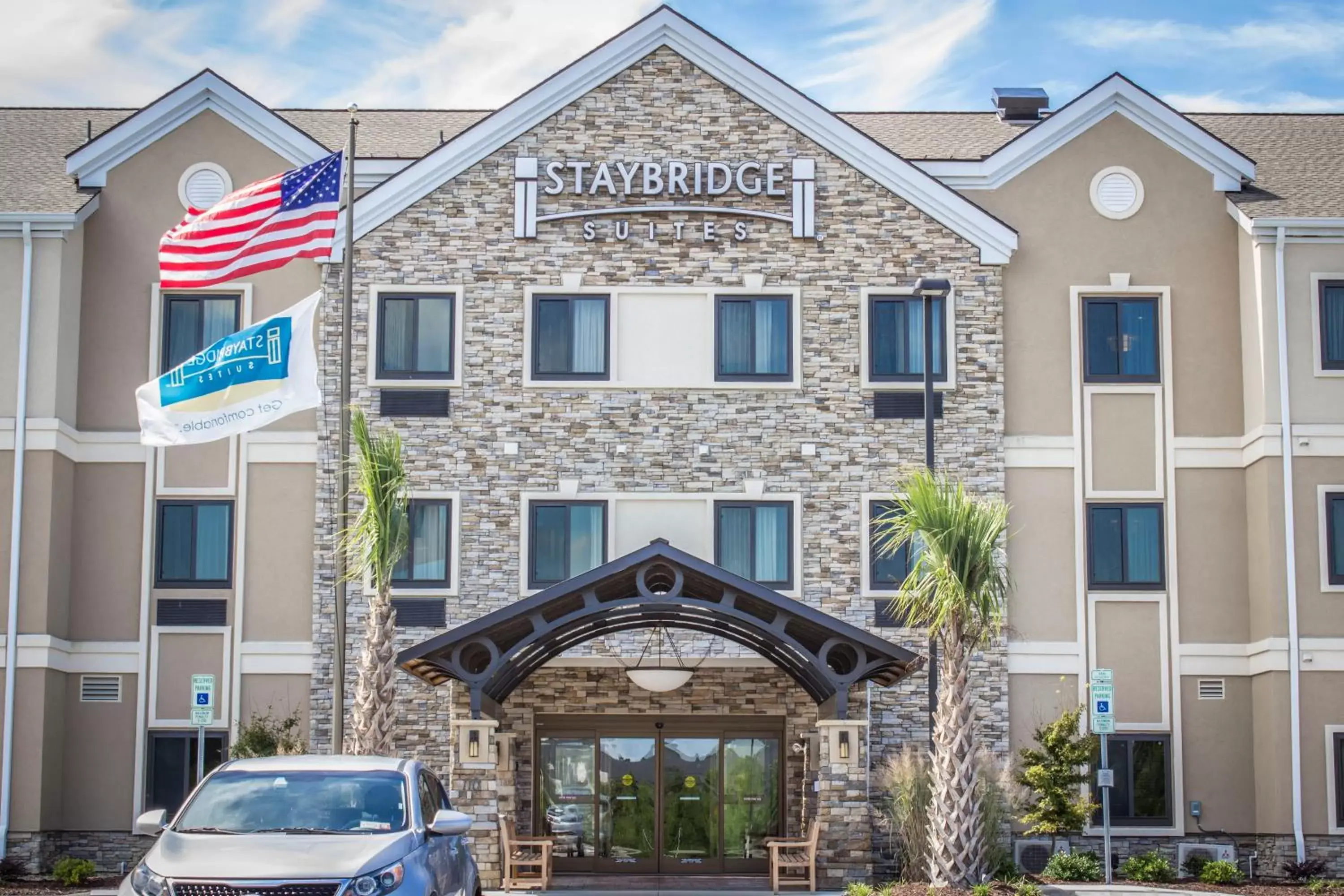 Property building in Staybridge Suites North Jacksonville, an IHG Hotel