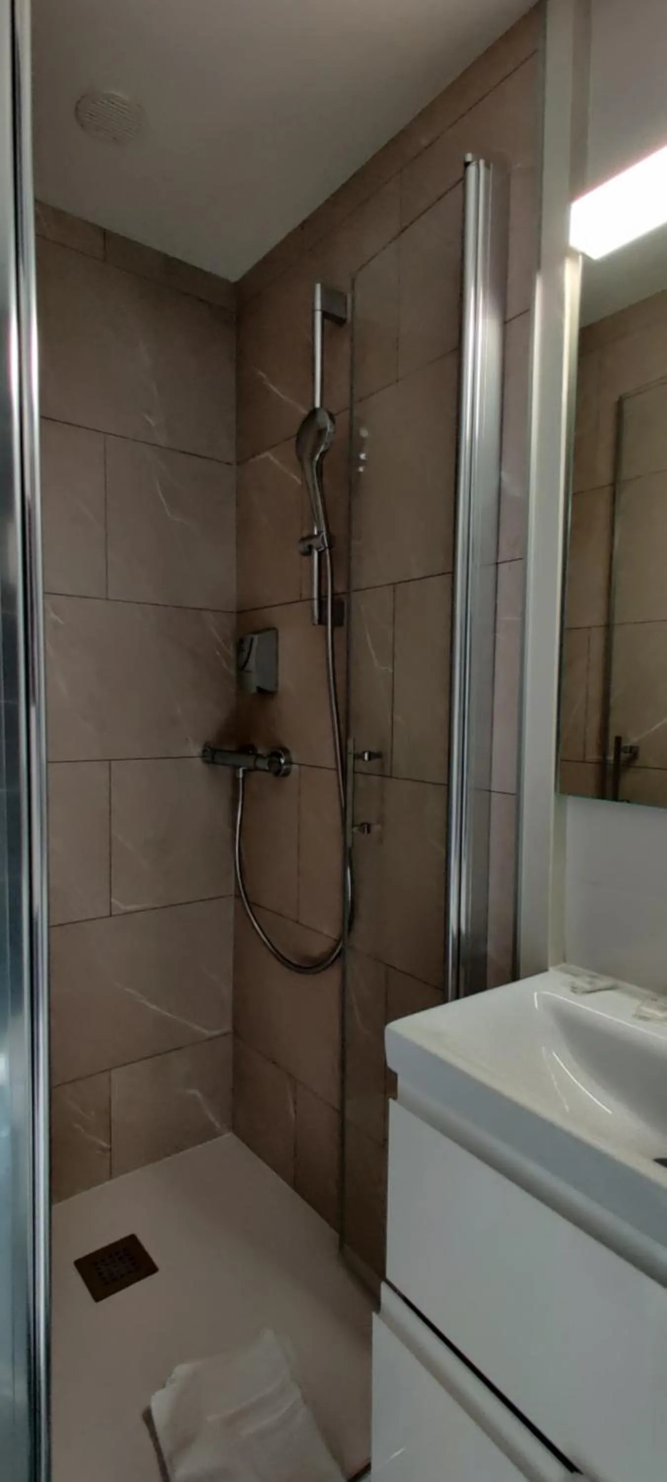 Property building in Logis Hôtel Les Bleuets