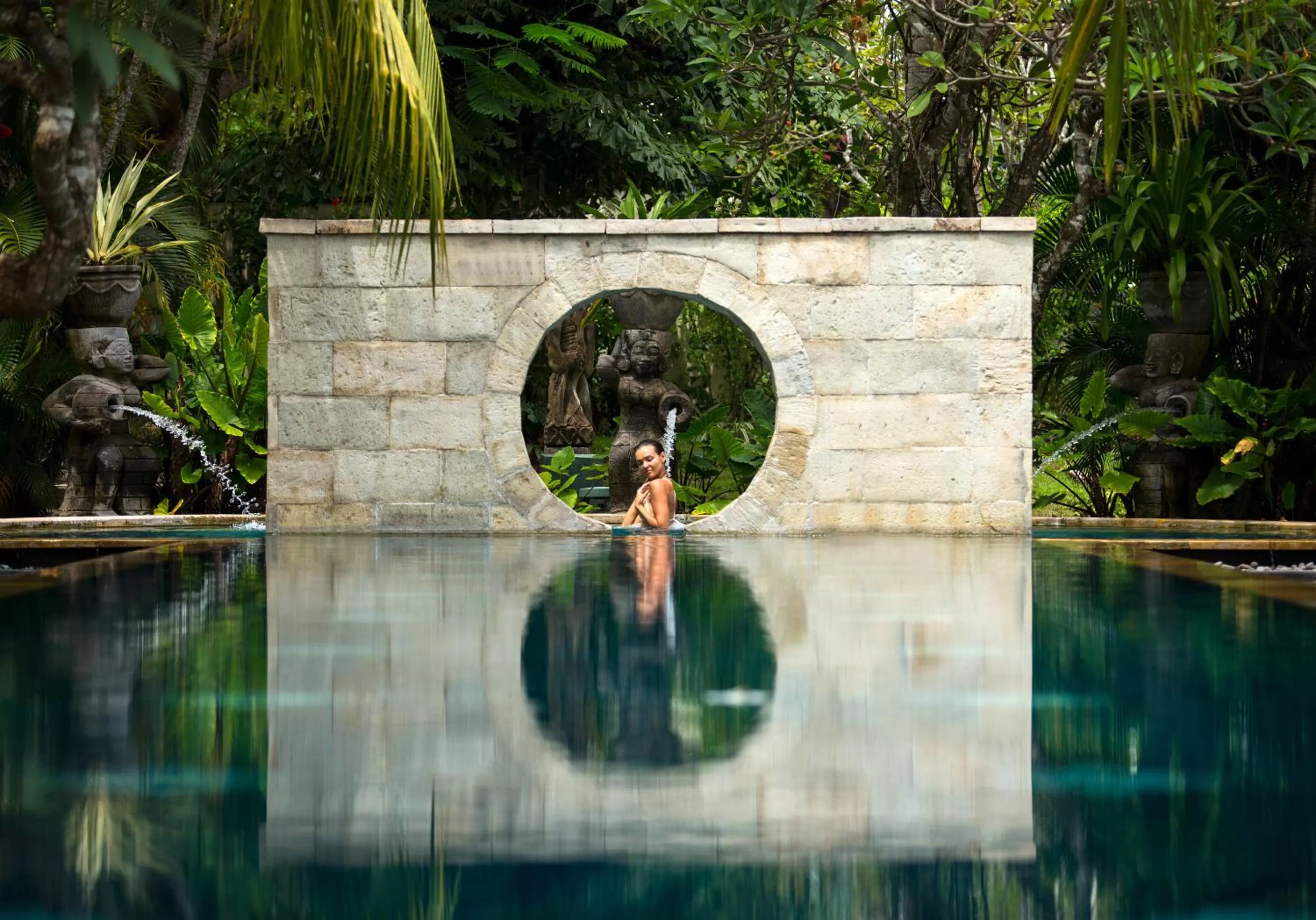 Swimming pool in Nusa Dua Beach Hotel and Spa - Handwritten Collection