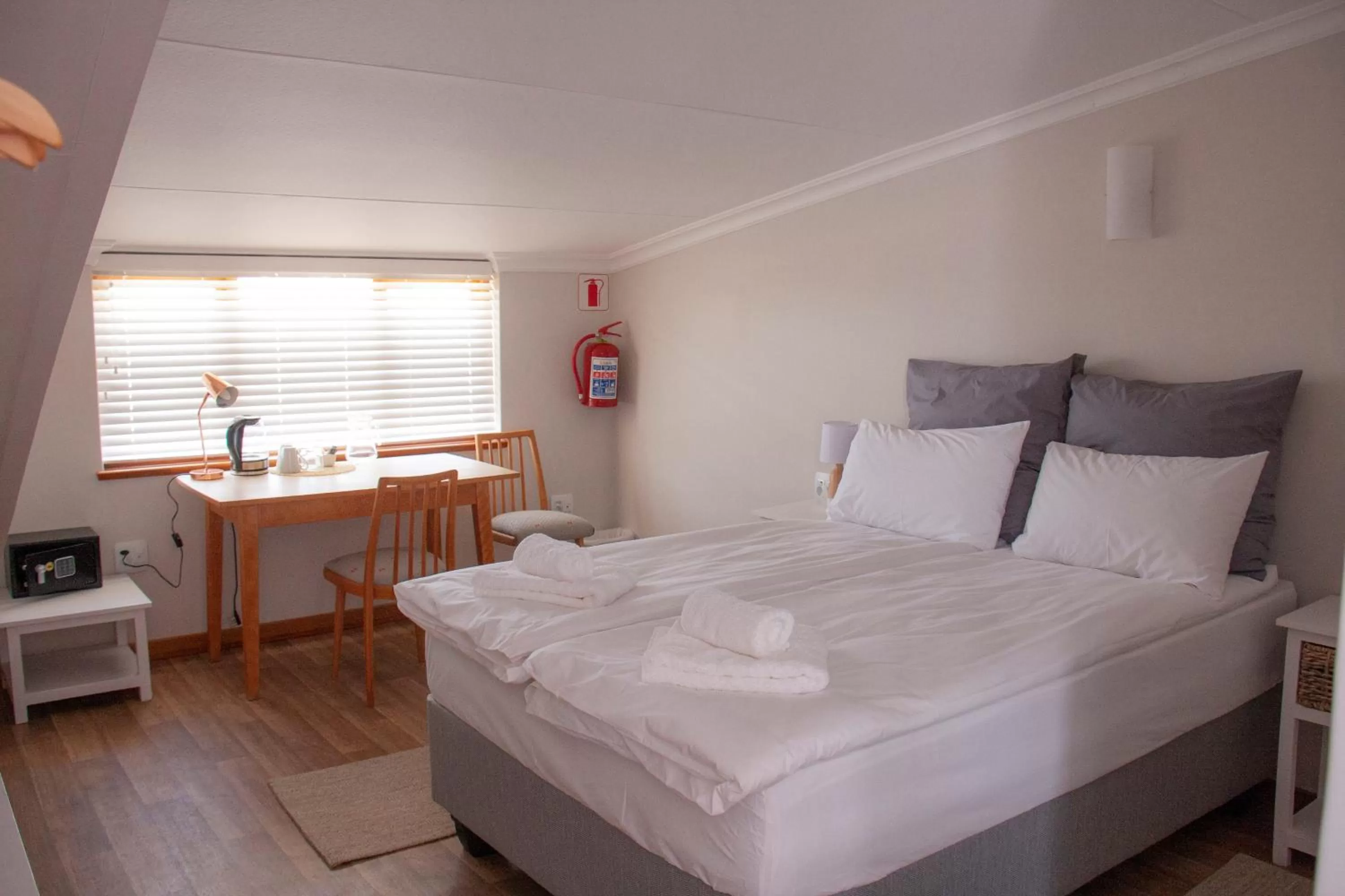 Coffee/tea facilities, Bed in Kramersdorf Guesthouse