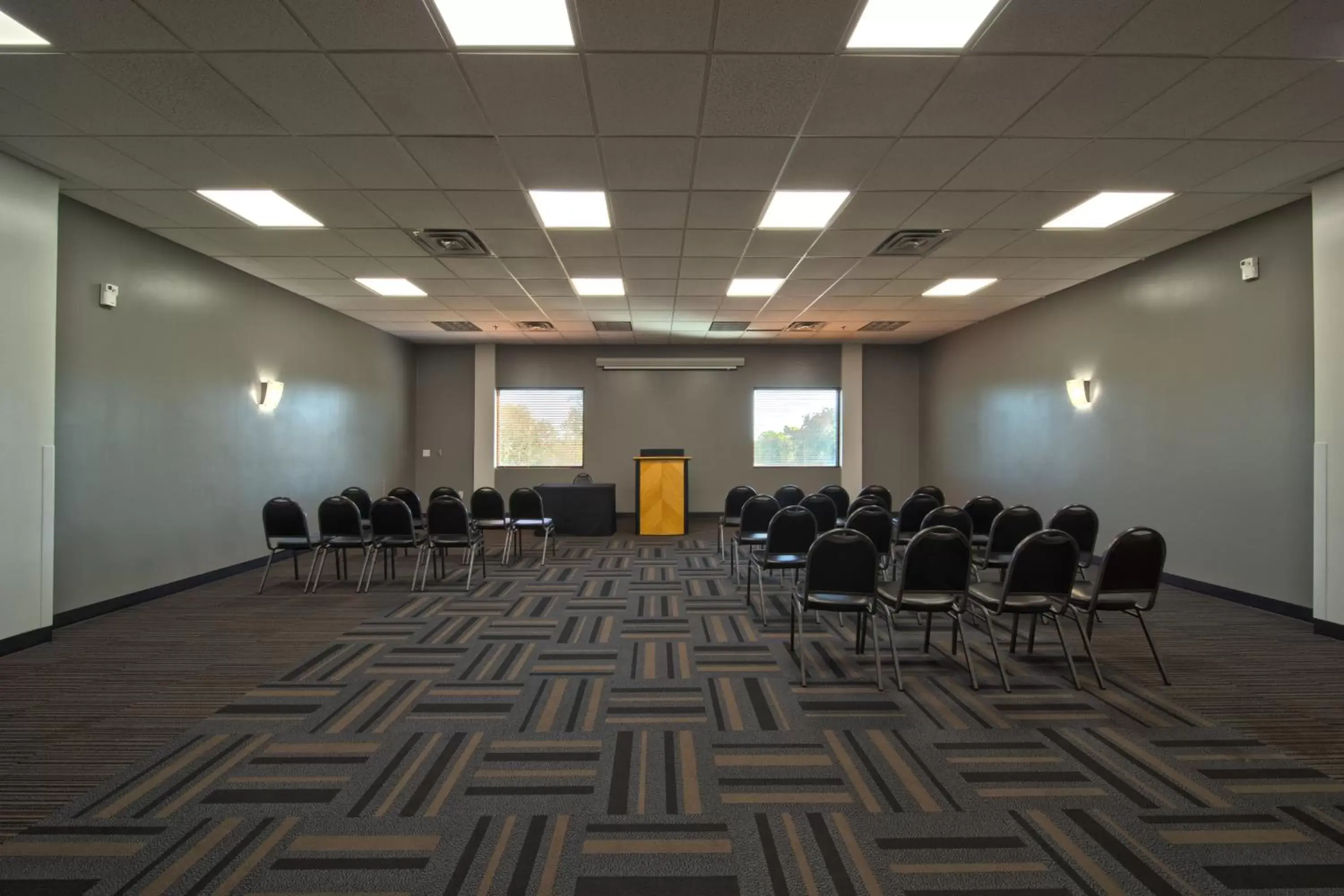 Meeting/conference room in Wingate by Wyndham and Williamson Conference Center