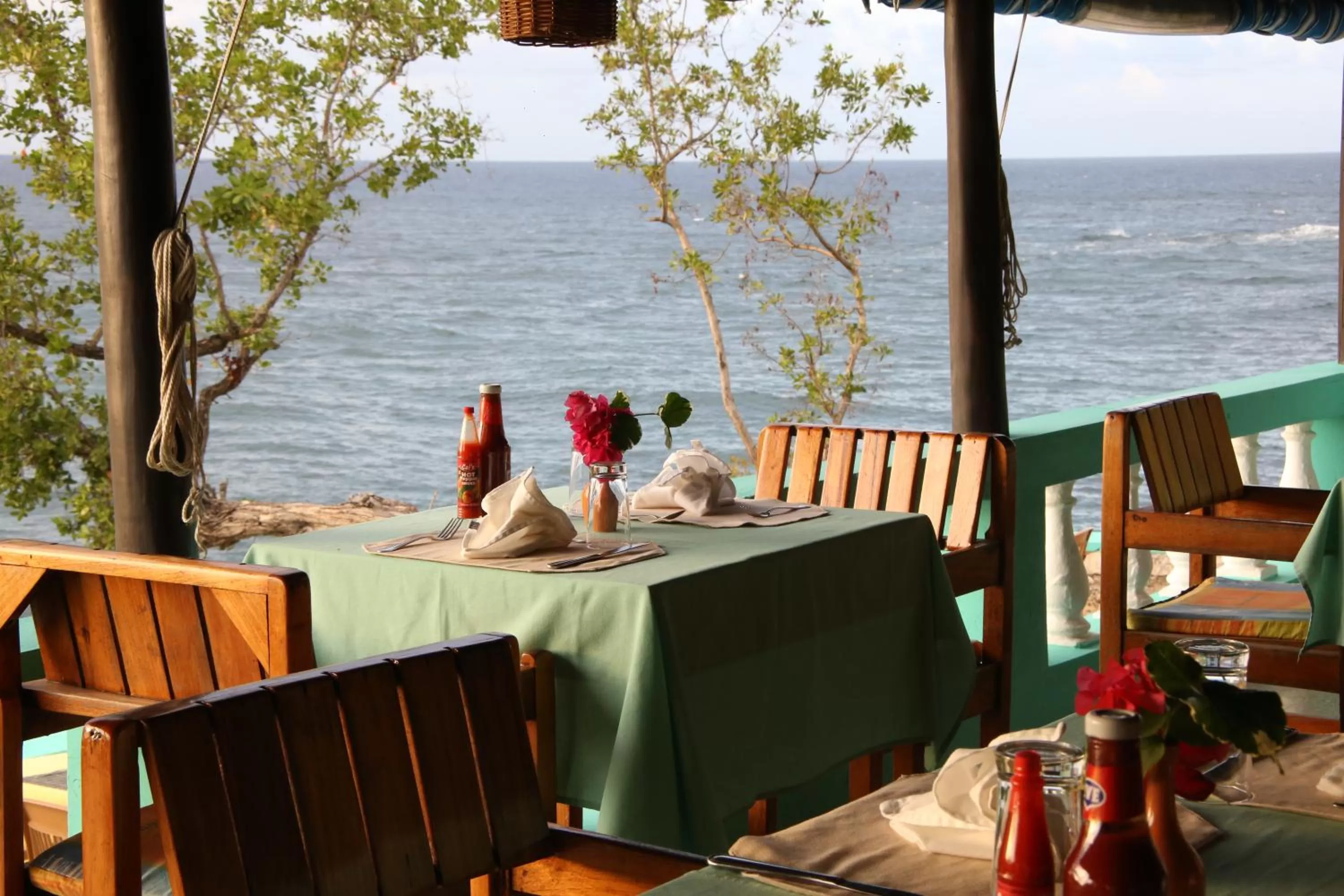 Restaurant/places to eat in Xtabi Resort