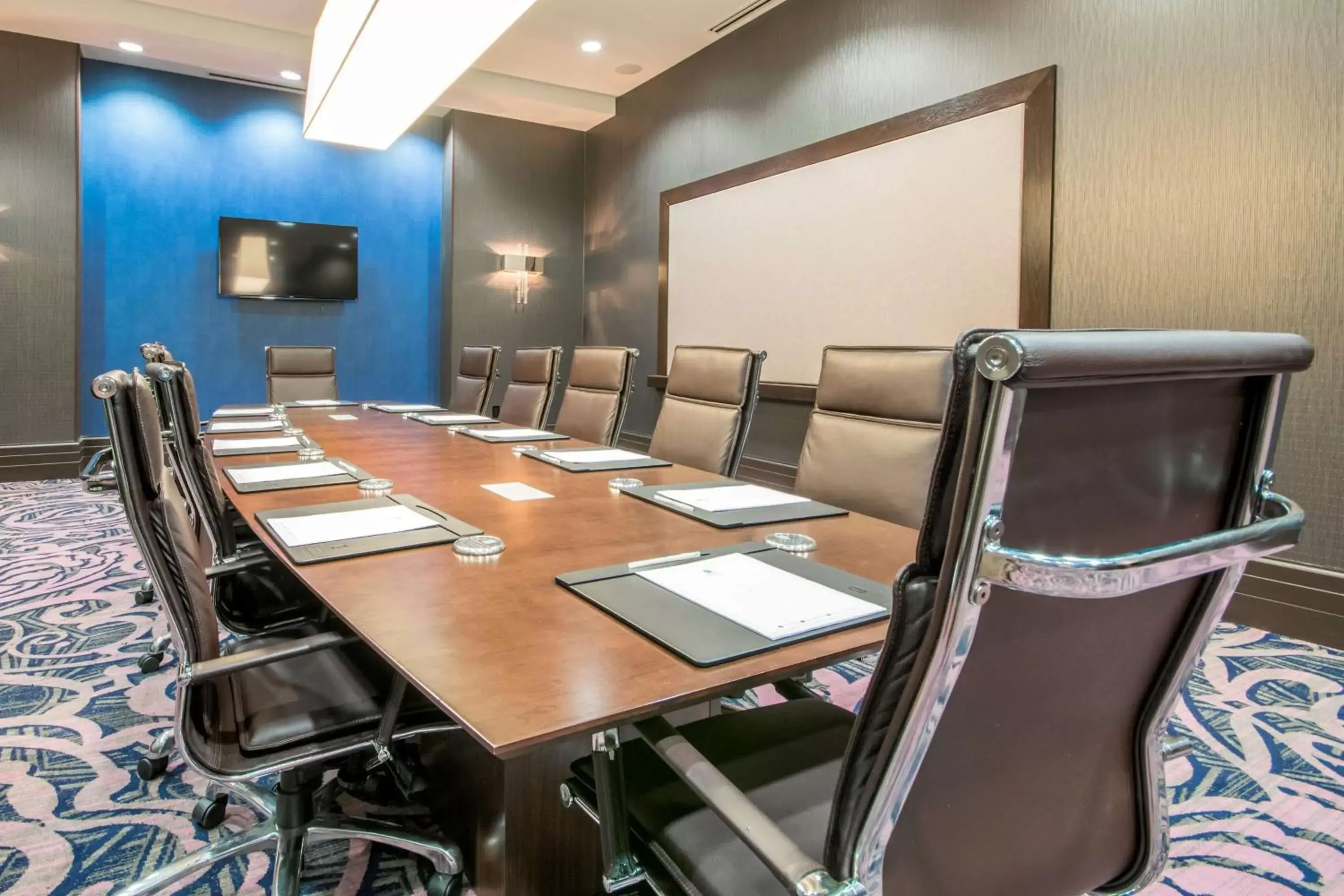 Meeting/conference room in Embassy Suites Louisville Downtown