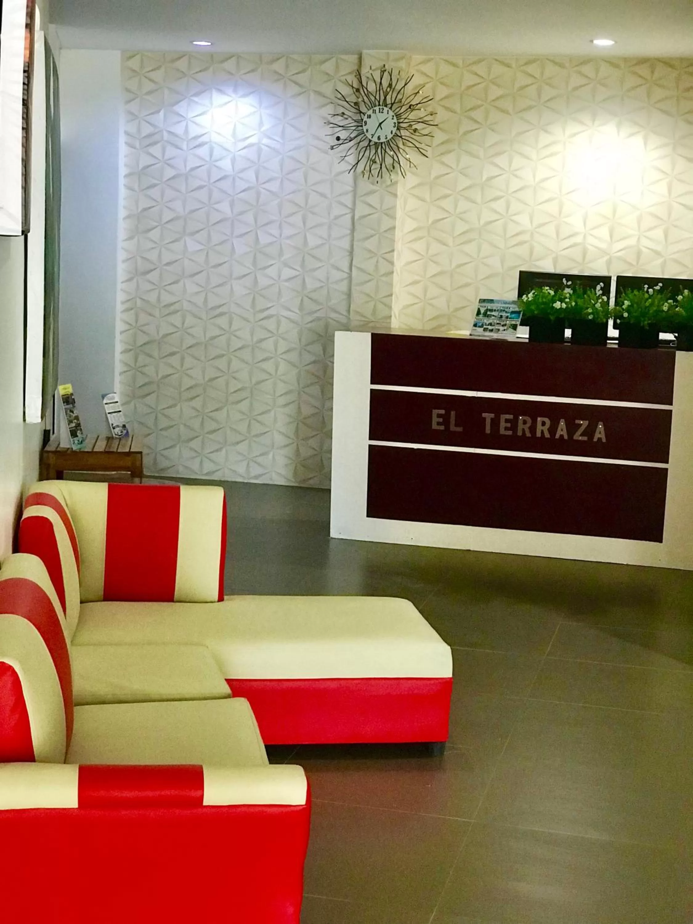 Lobby or reception in El Terraza Suite