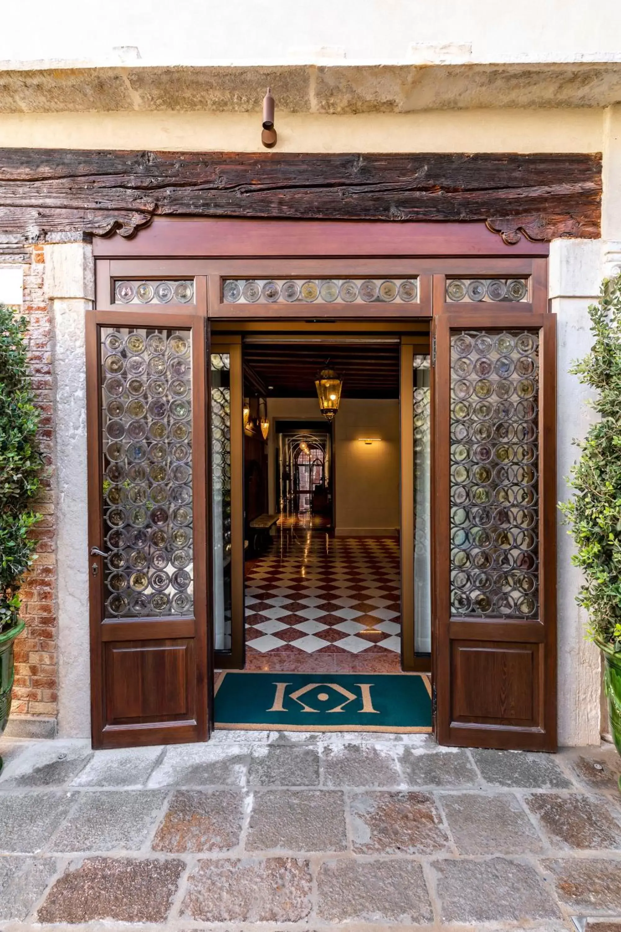 Lobby or reception, Facade/Entrance in Palazzo Keller