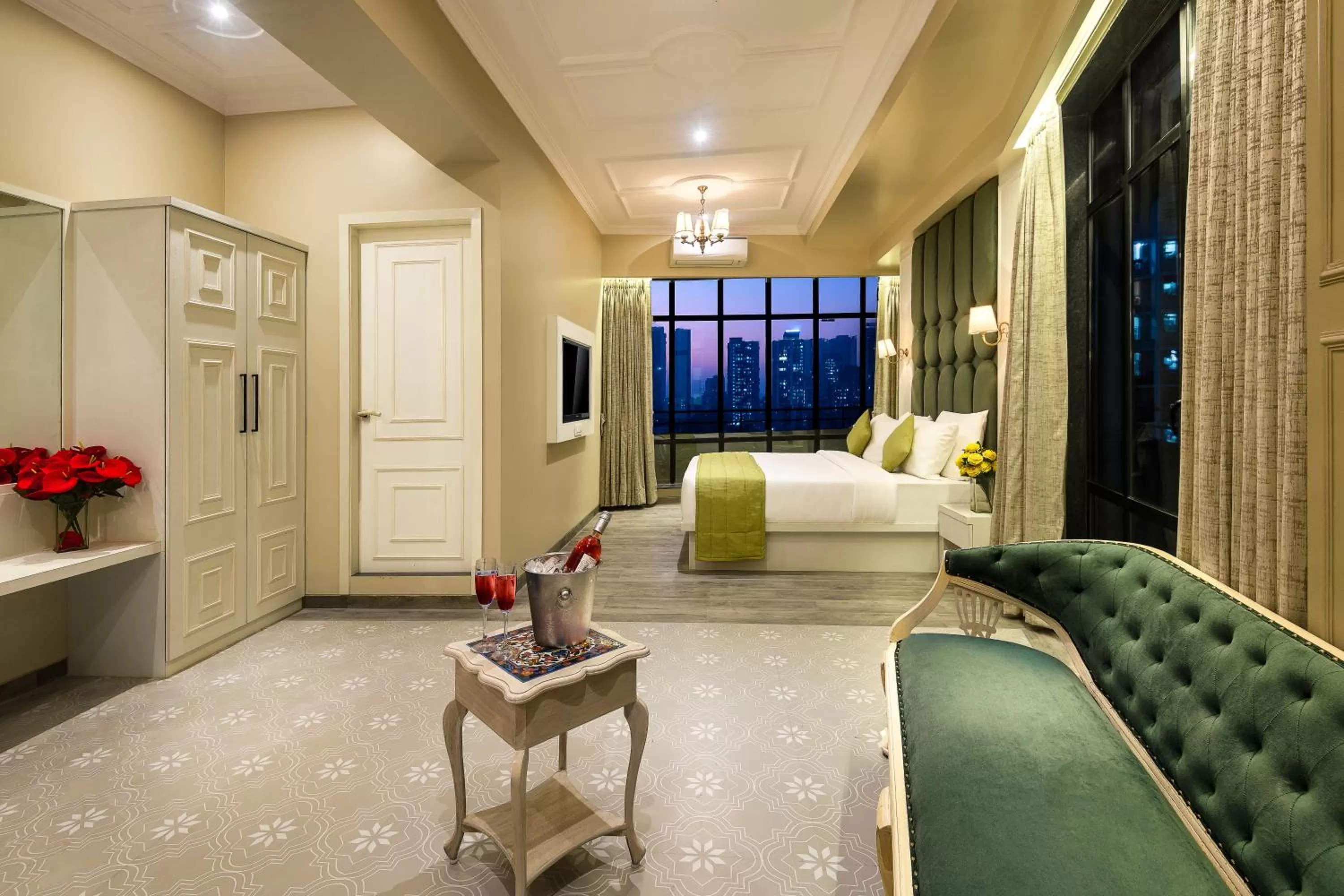 Living room, Seating Area in Arnna Hotel- Goregaon East