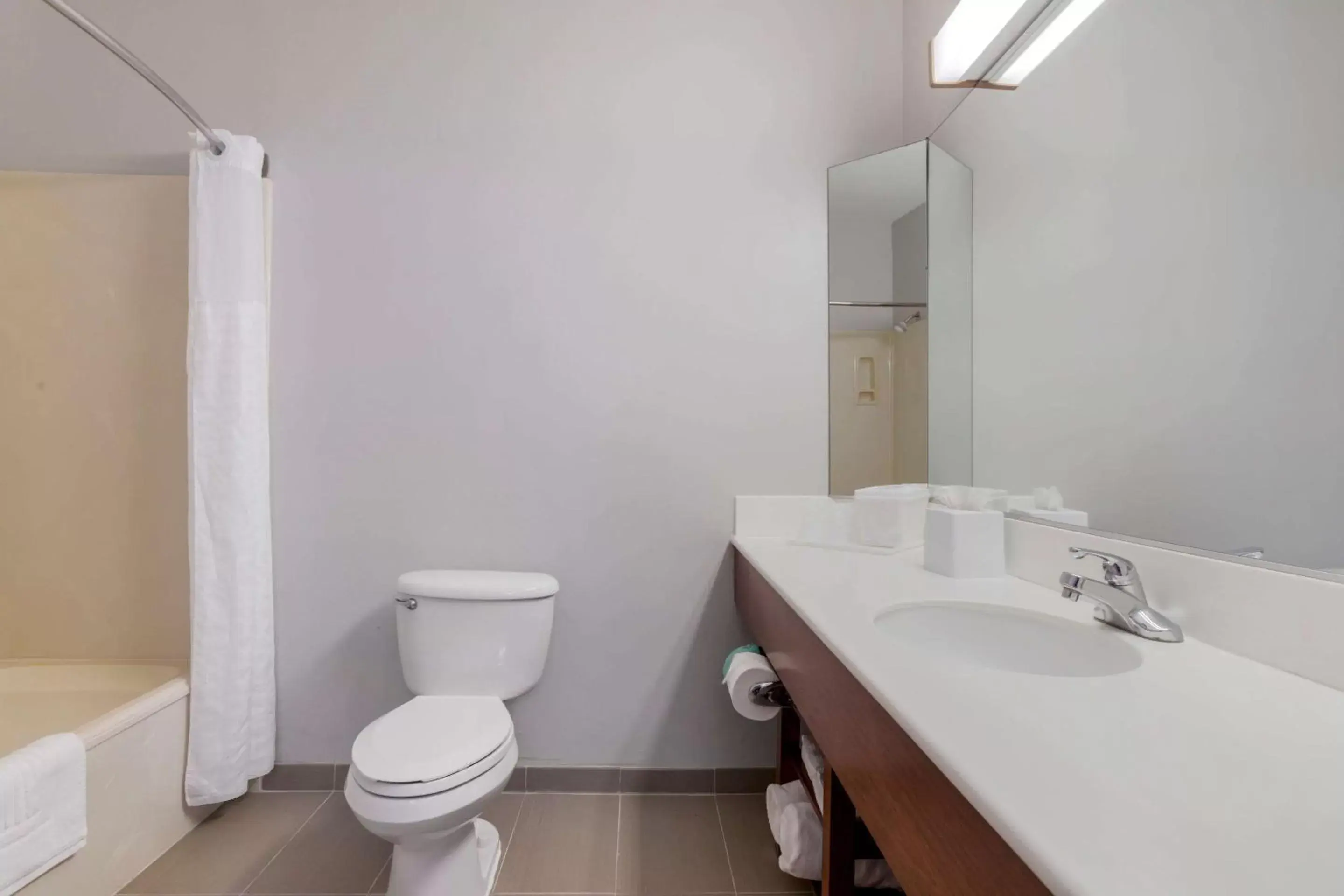 Photo of the whole room, Bathroom in Comfort Suites La Porte