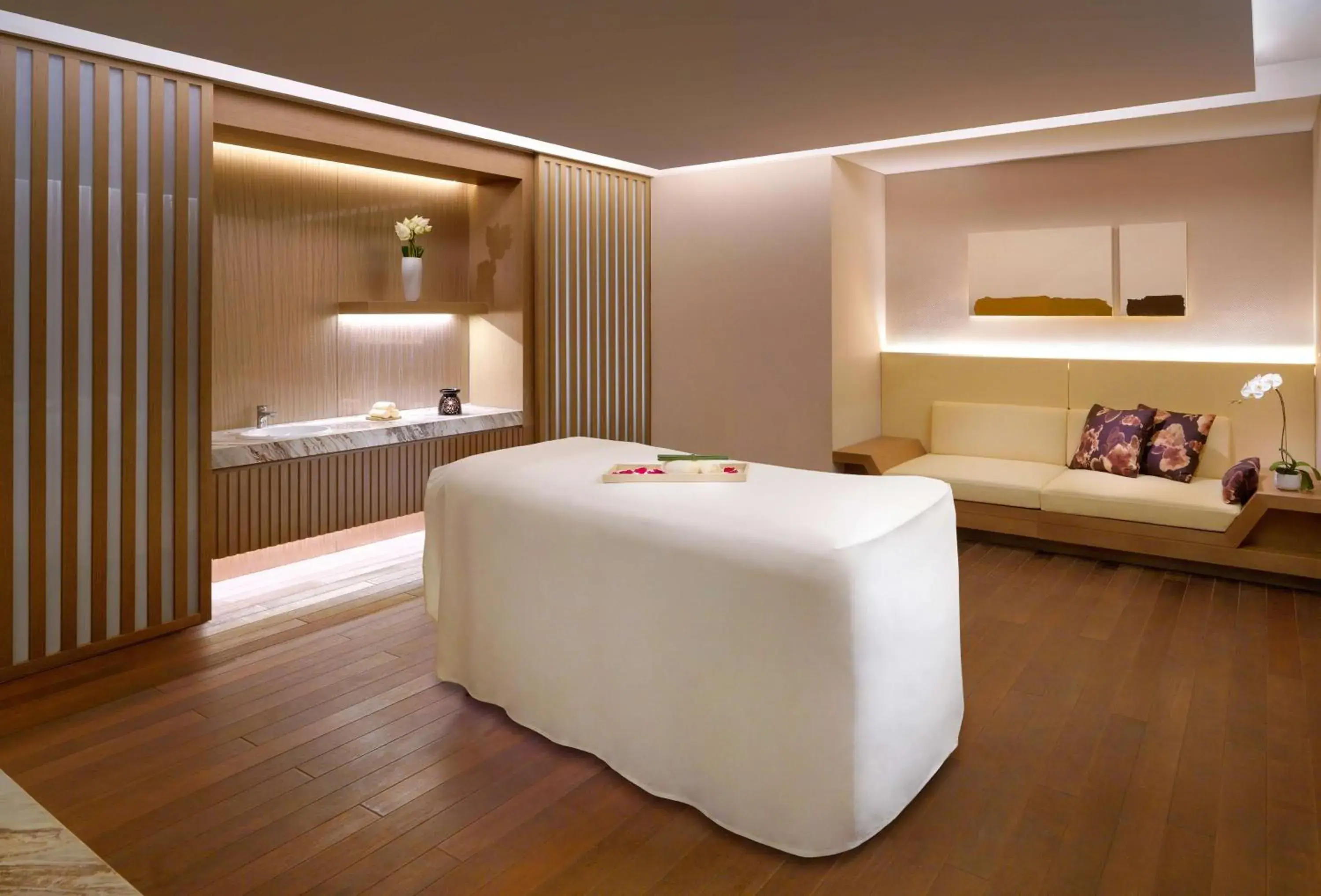 Spa and wellness centre/facilities, Bed in Hyatt Regency Tianjin East Spa and wellness centre/facilities, Bed in Hyatt Regency Tianjin East