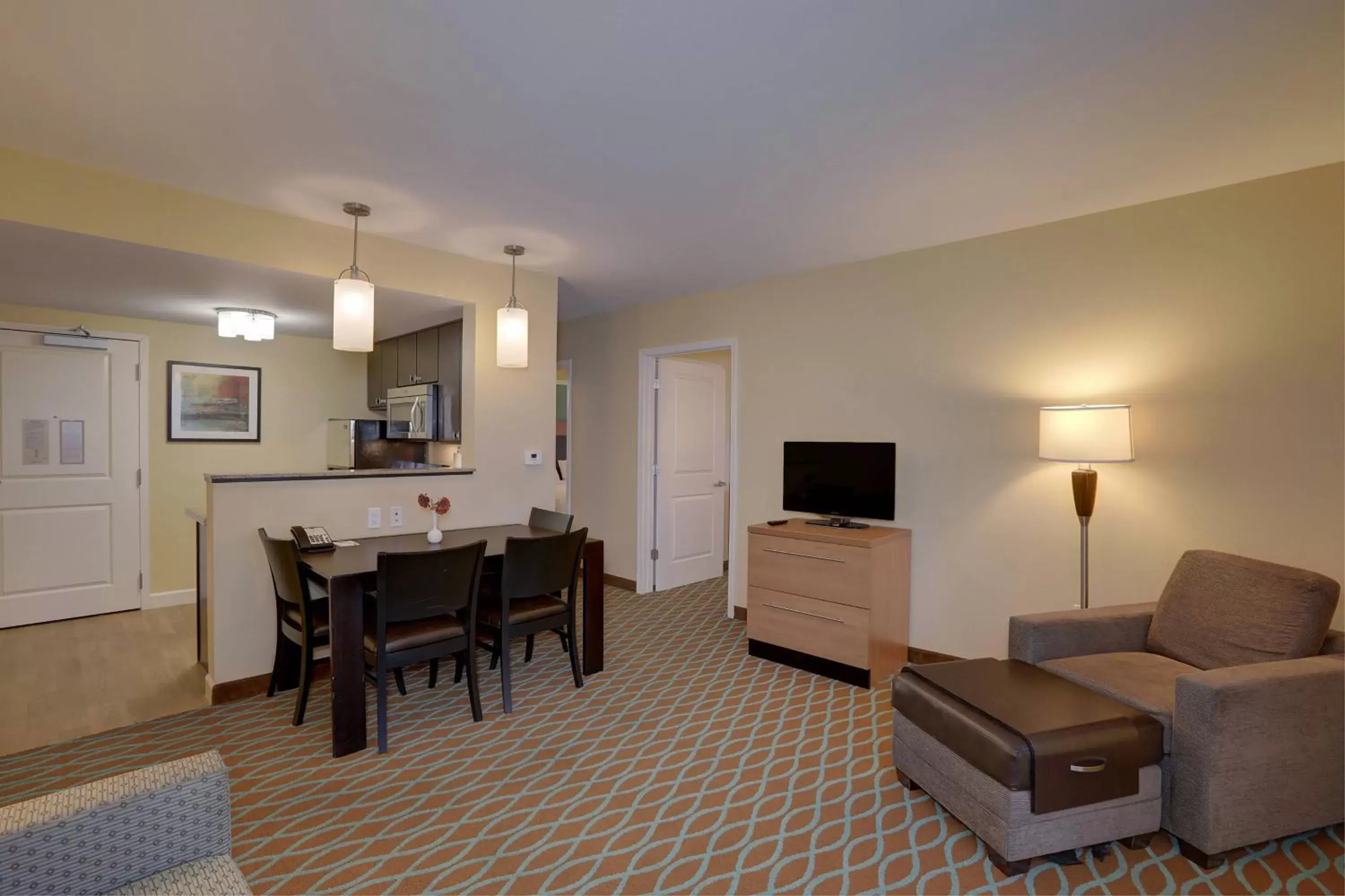 Bedroom, Seating Area in TownePlace Suites Richland Columbia Point