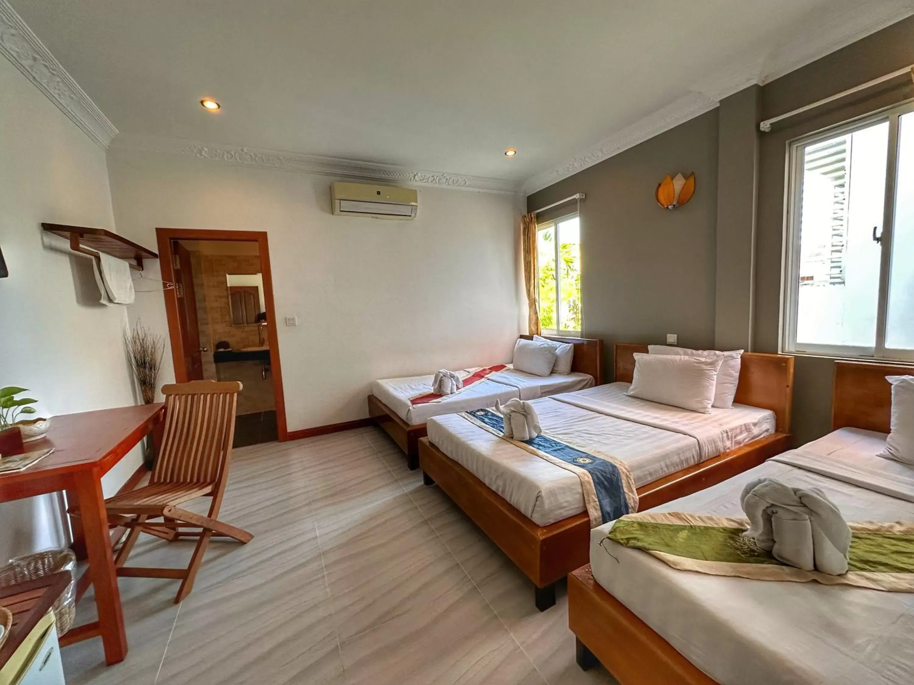 Bedroom in Villa Um Theara - Siem Reap