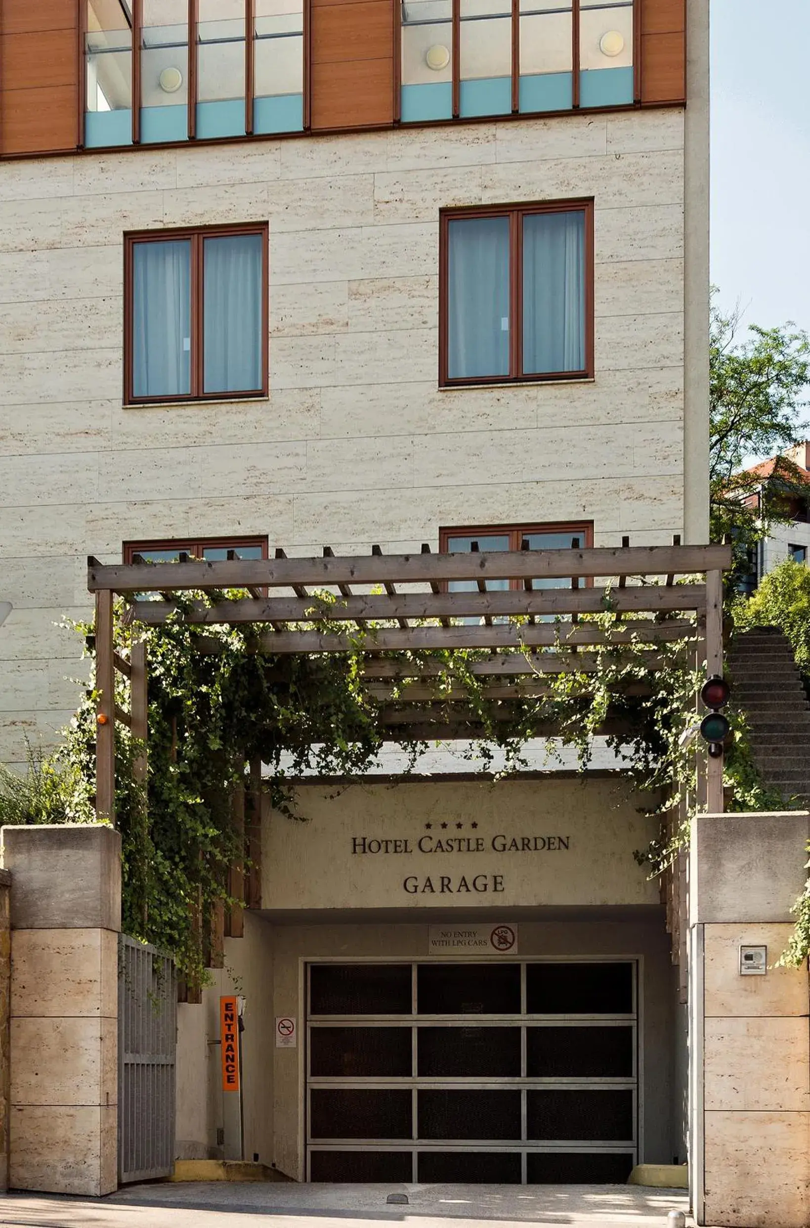 Property Building in Hotel Castle Garden