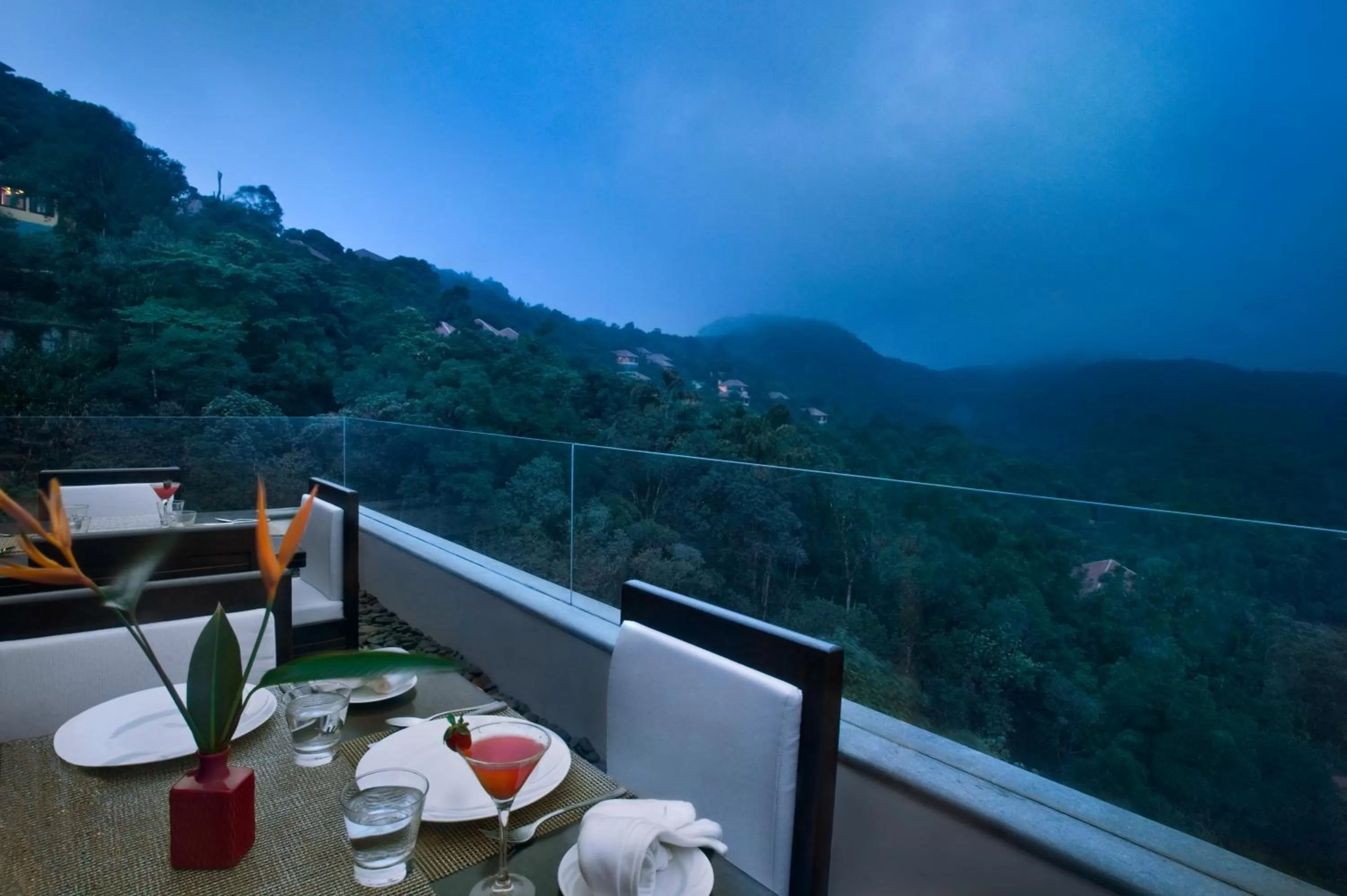 Restaurant/places to eat in Taj Madikeri Resort & Spa Coorg
