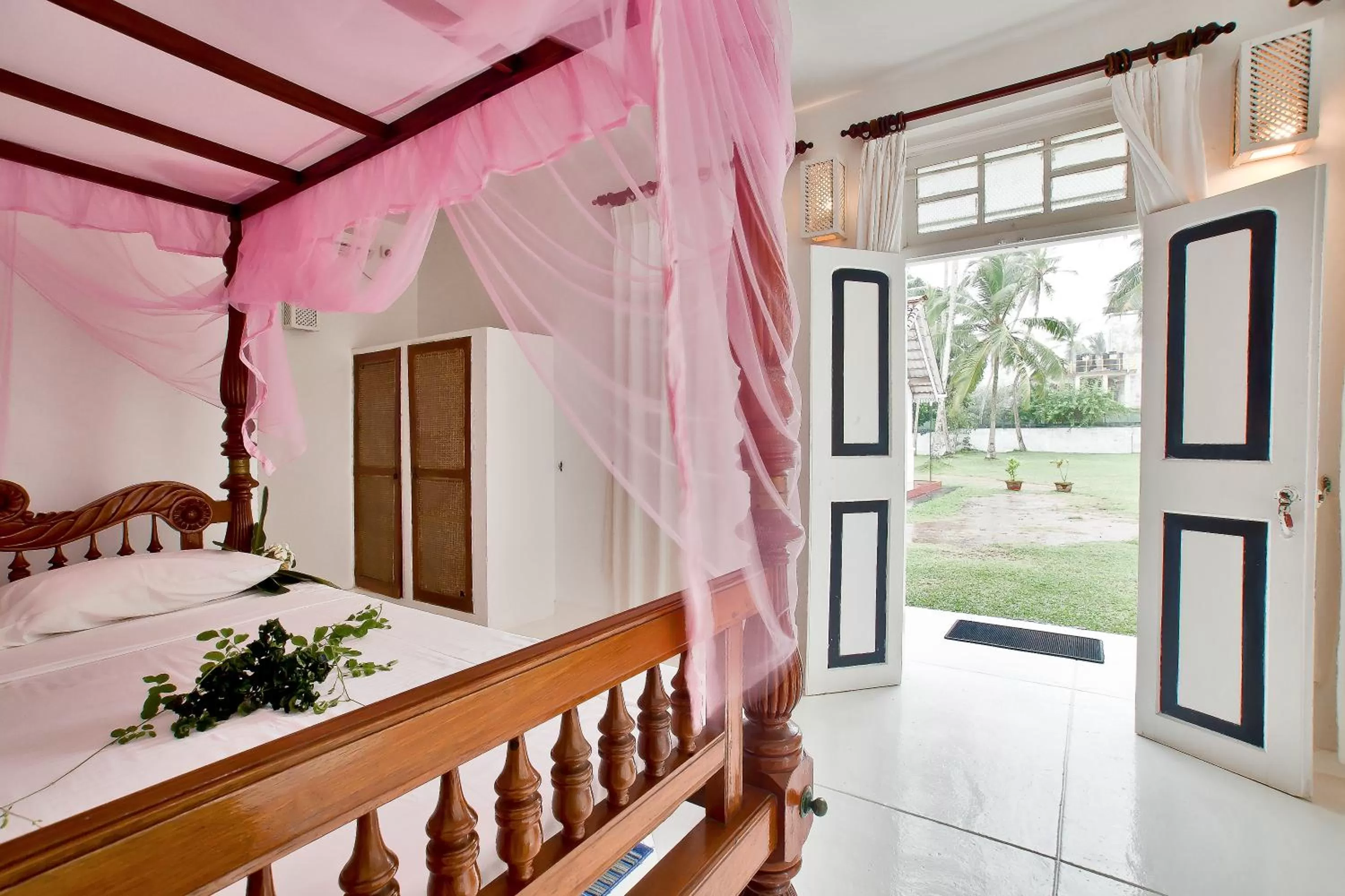 Bed in Chitra Ayurveda