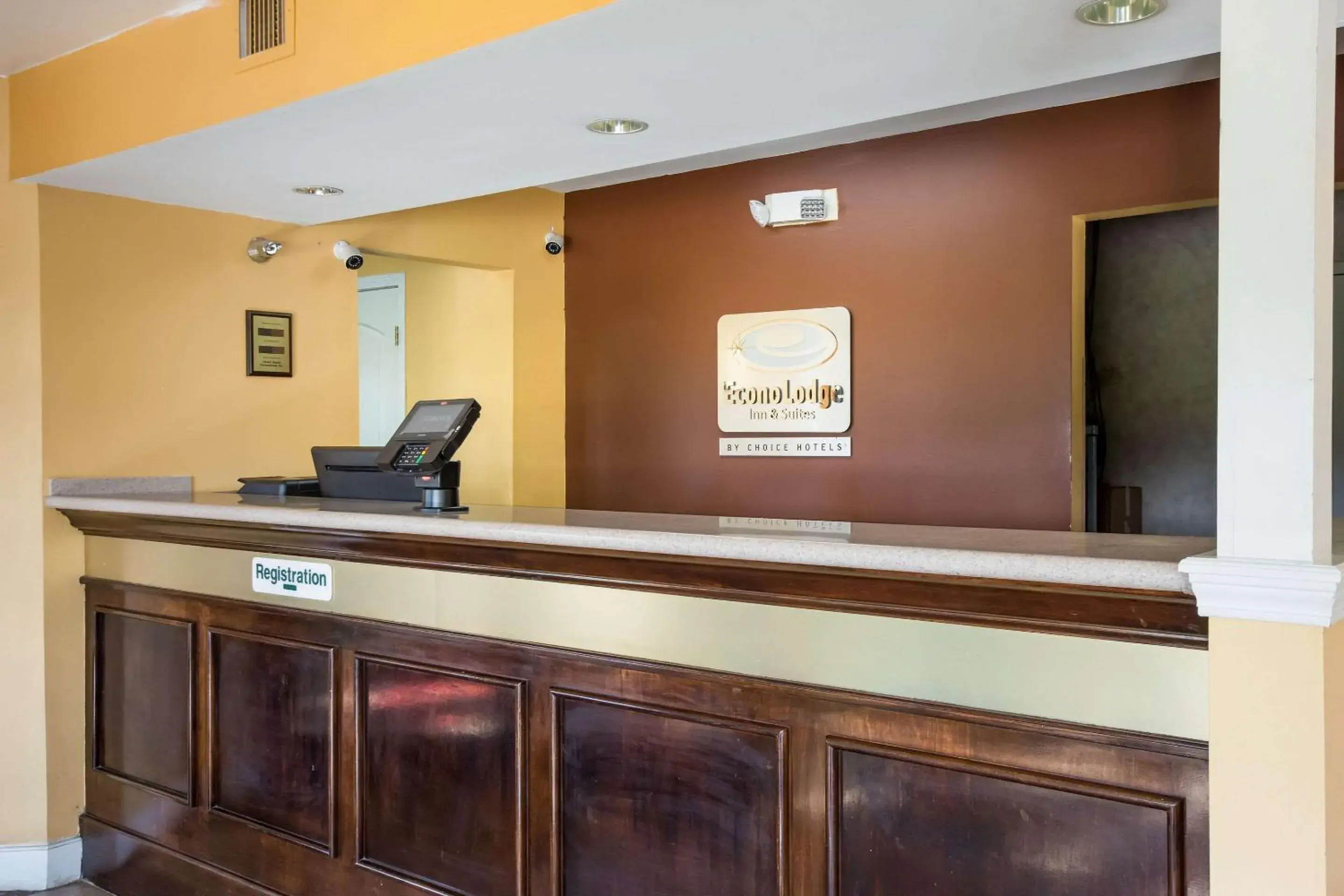 Lobby or reception, Lobby/Reception in Econo Lodge Inn & Suites I-65