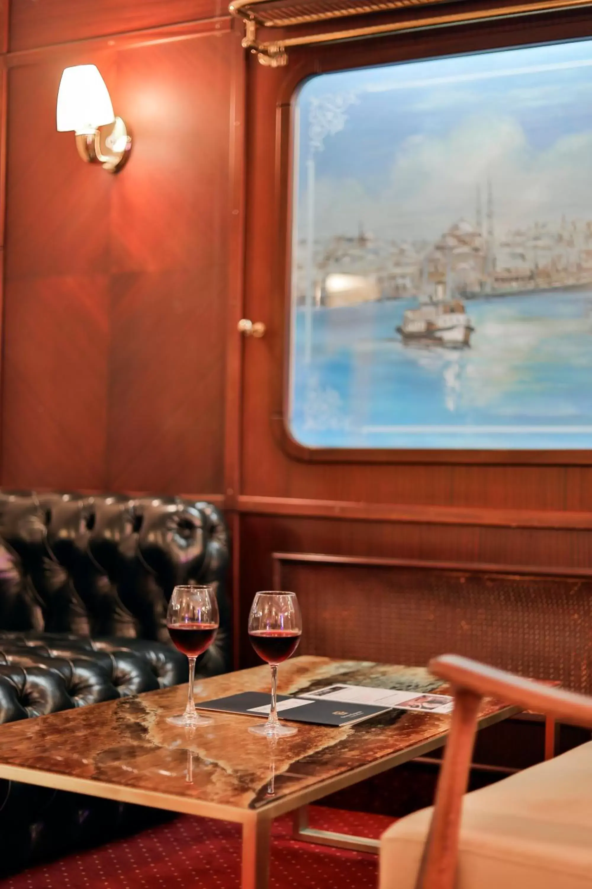 Lounge or bar in Orient Express & Spa by Orka Hotels