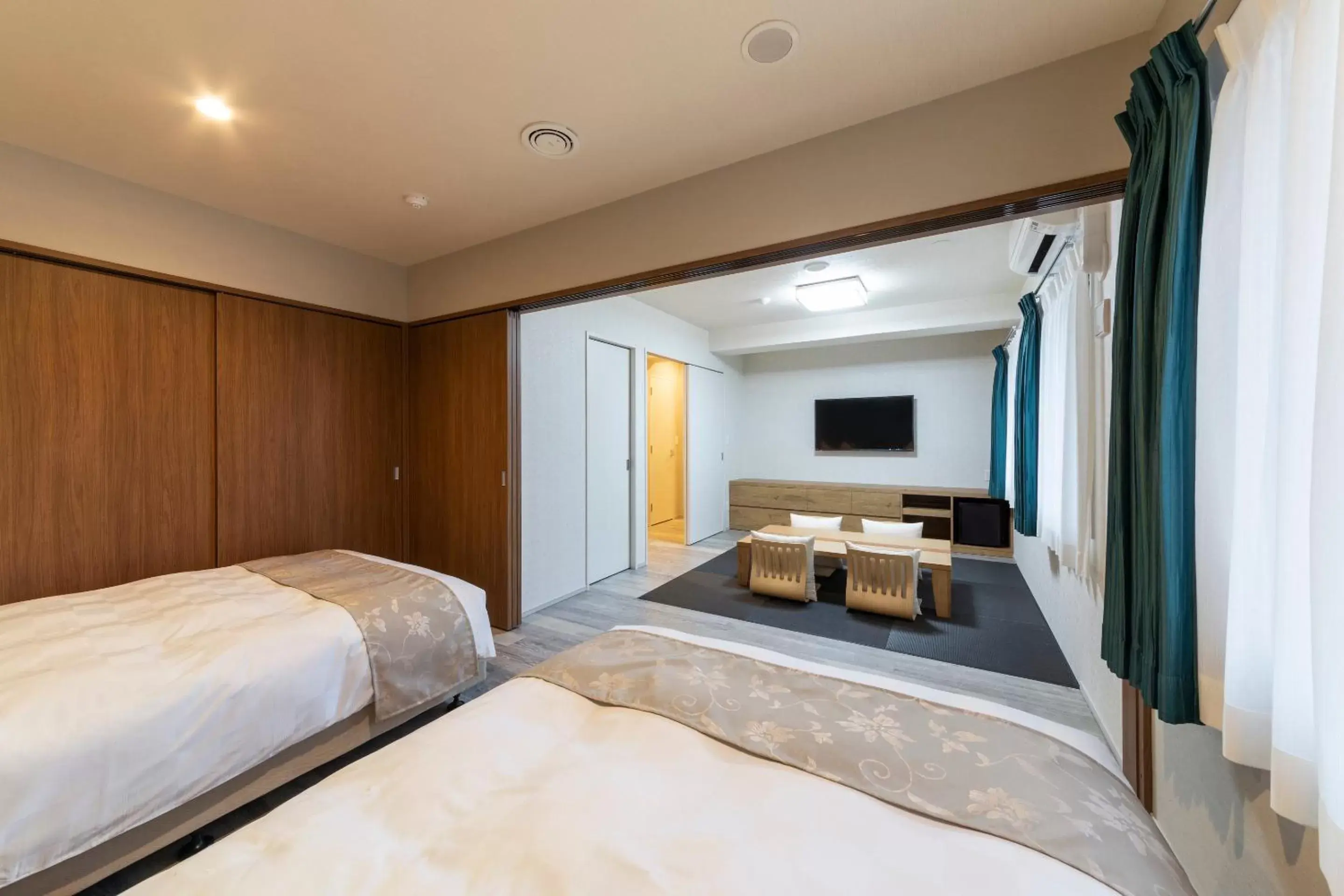 Photo of the whole room, Bed in SARASA HOTEL Dotonbori Photo of the whole room, Bed in SARASA HOTEL Dotonbori