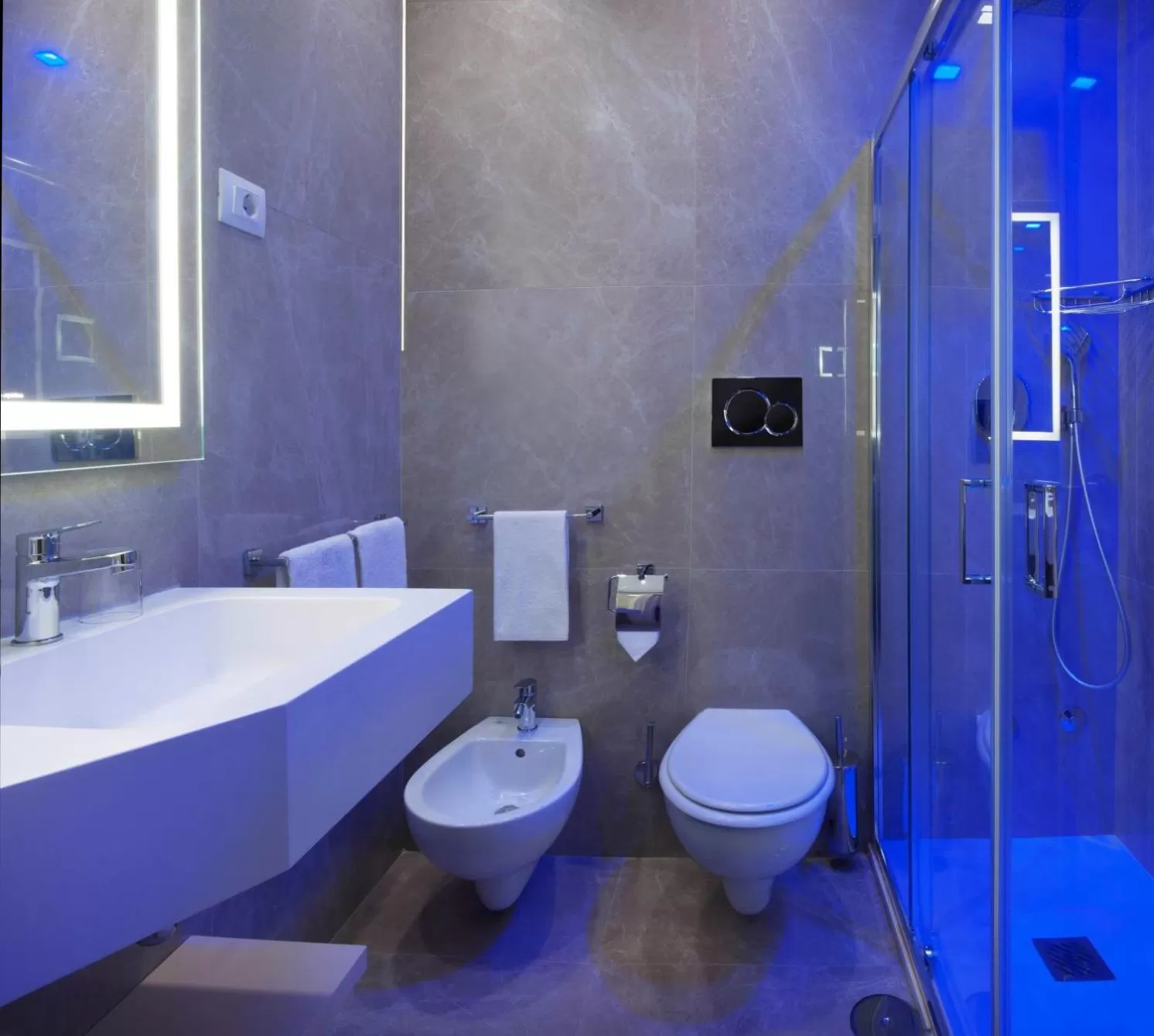 Bathroom in Radisson Blu GHR Rome
