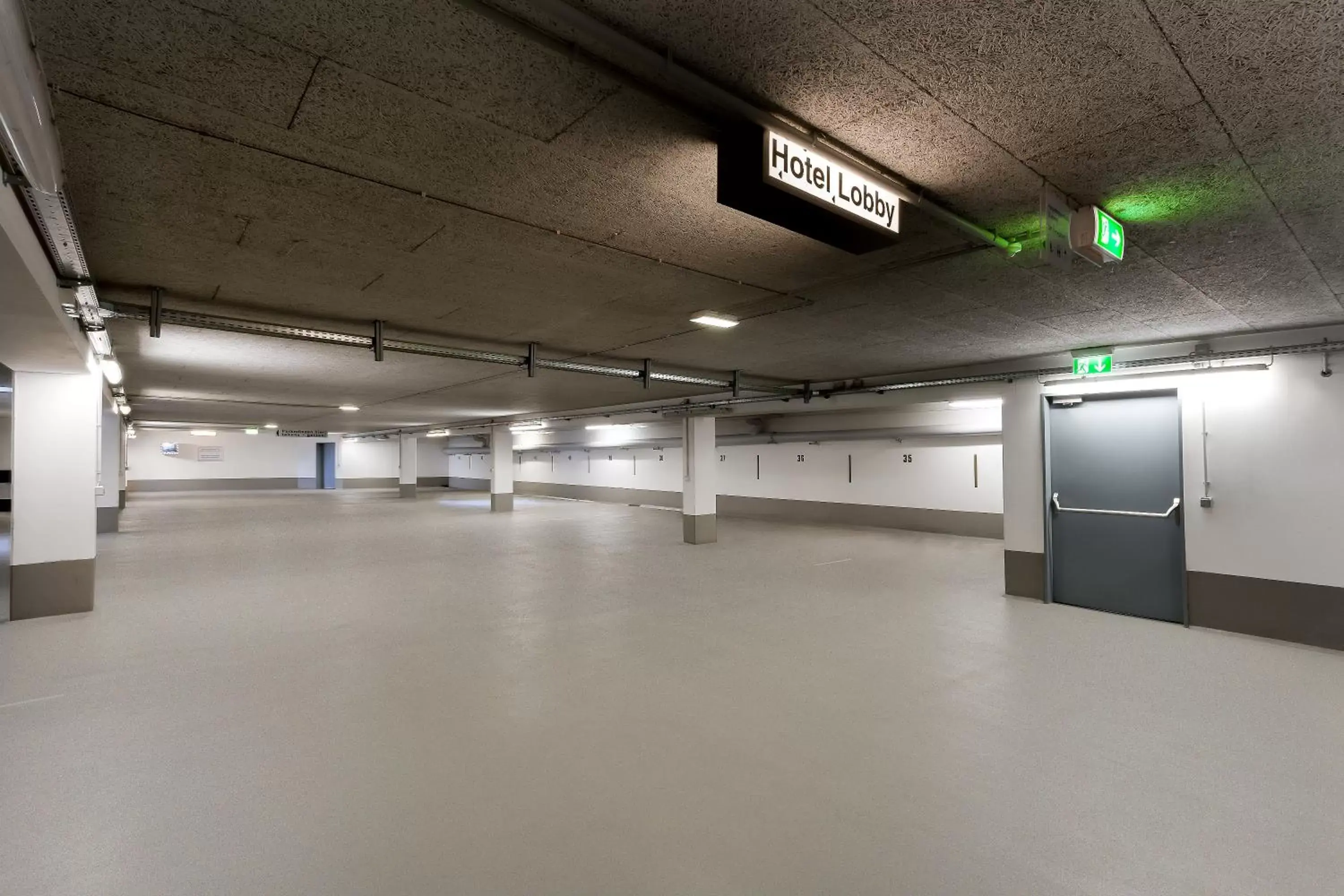 Lobby or reception in Holiday Inn Express Nürnberg-Schwabach