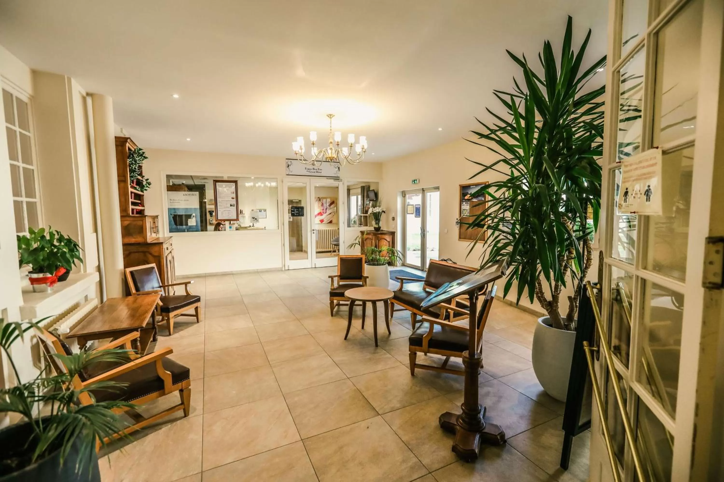 Lobby or reception in Best Western Grand Hotel de Paris & Spa