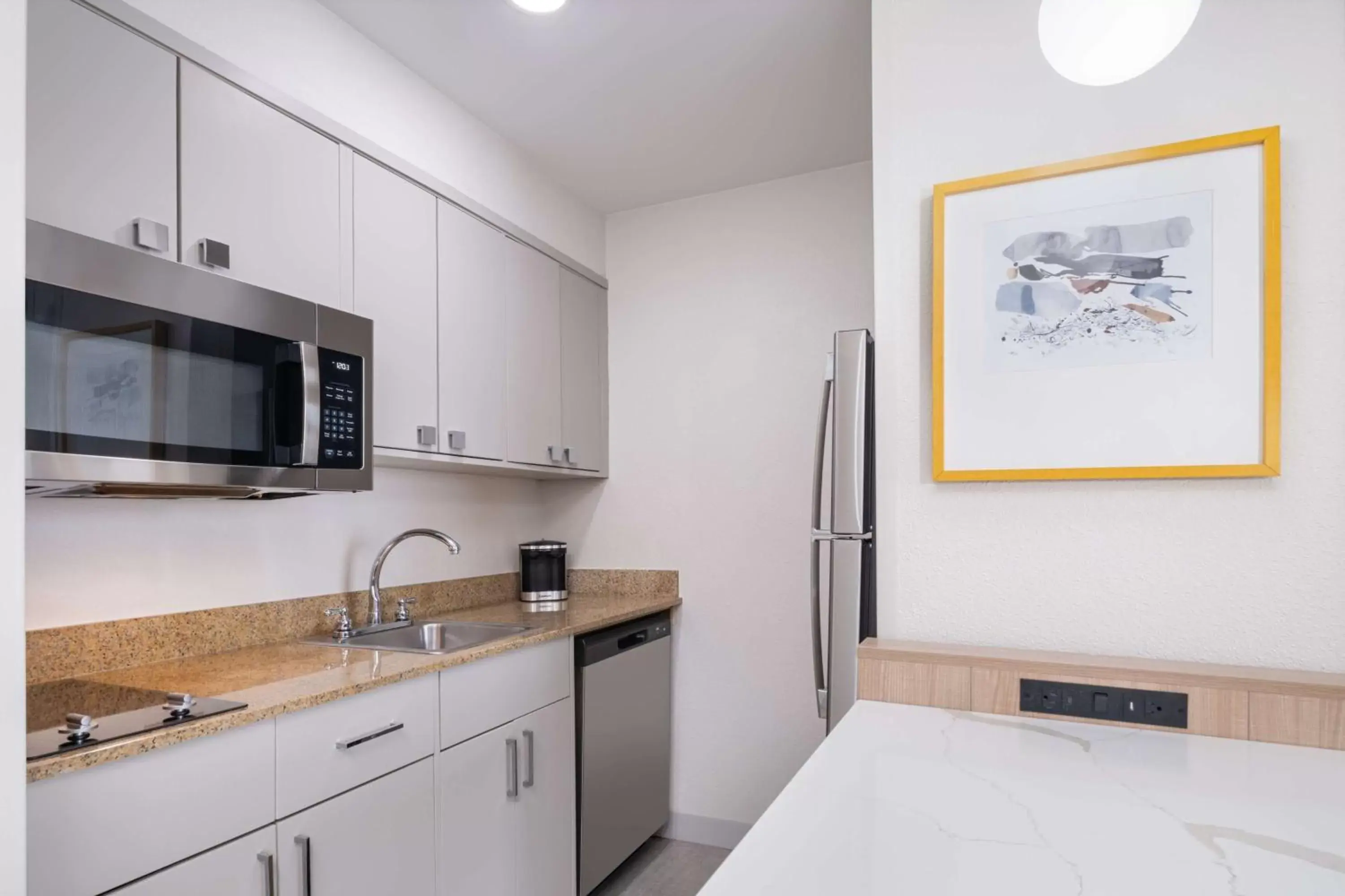 One-Bedroom Queen Suite with Two Queen Beds - Non-Smoking in Homewood Suites by Hilton Columbia, SC One-Bedroom Queen Suite with Two Queen Beds - Non-Smoking in Homewood Suites by Hilton Columbia, SC