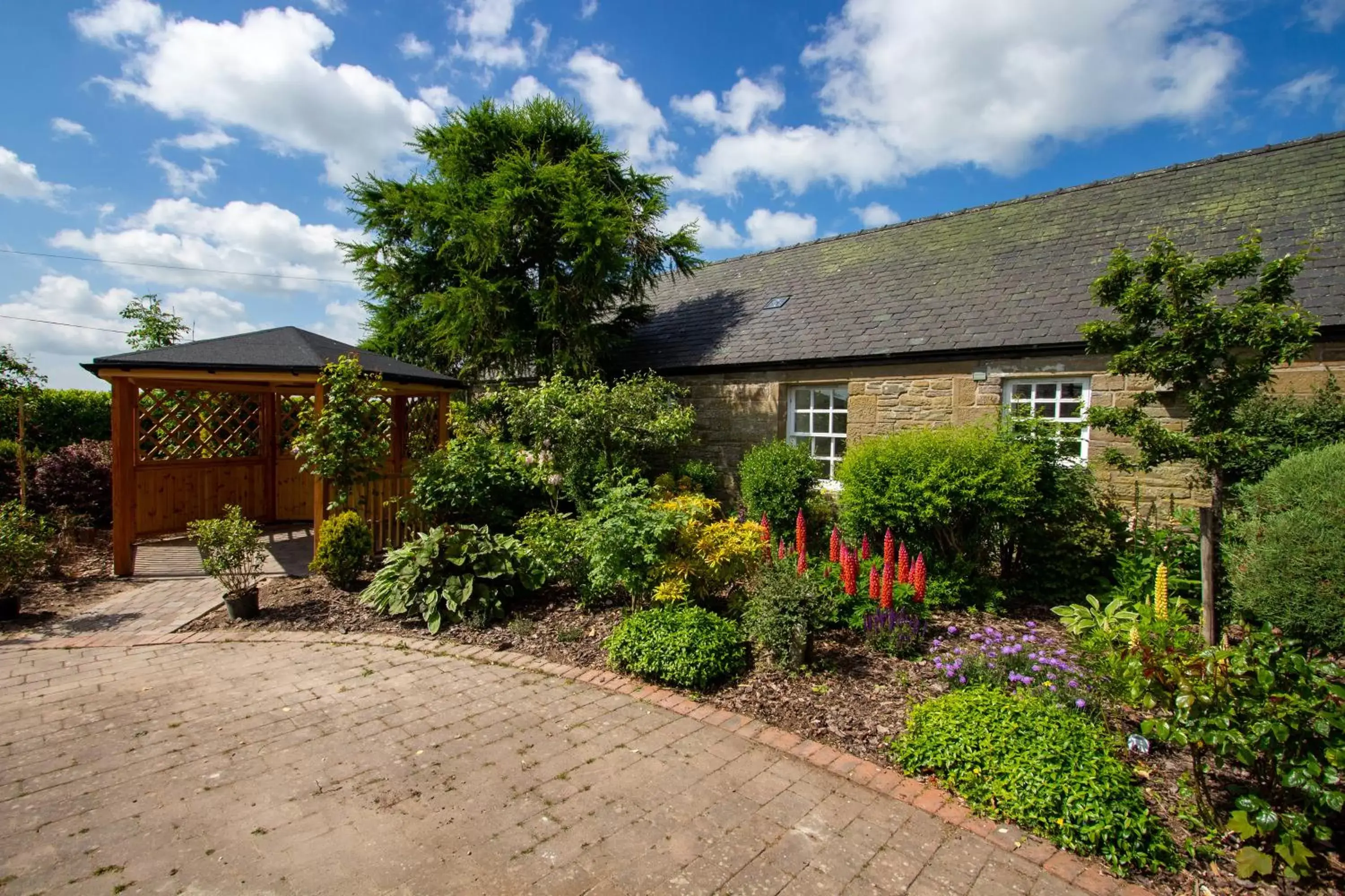 Property Building in Home Farm B&B - Poppy Room