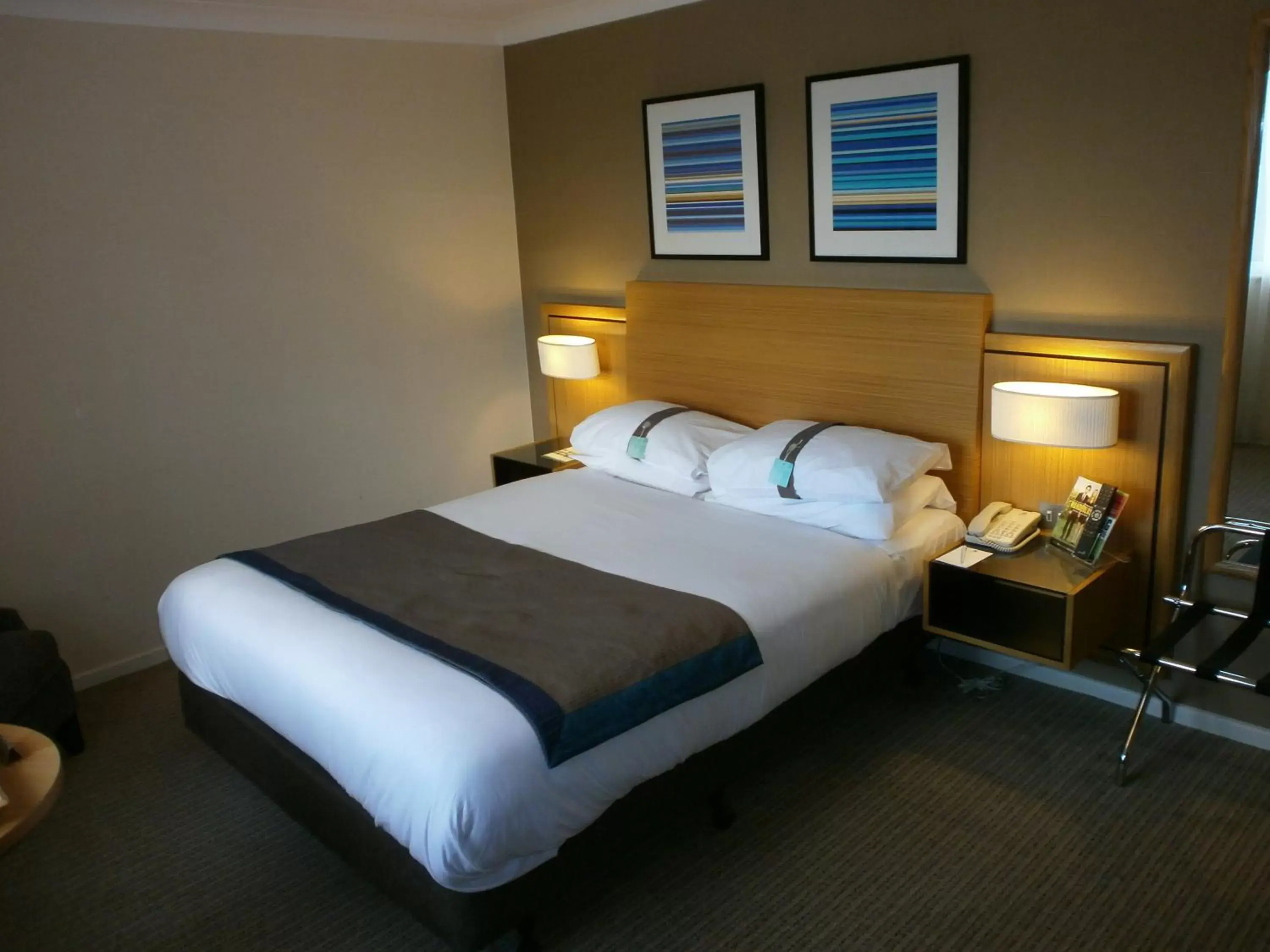 Photo of the whole room, Bed in Holiday Inn Birmingham Bromsgrove, an IHG Hotel