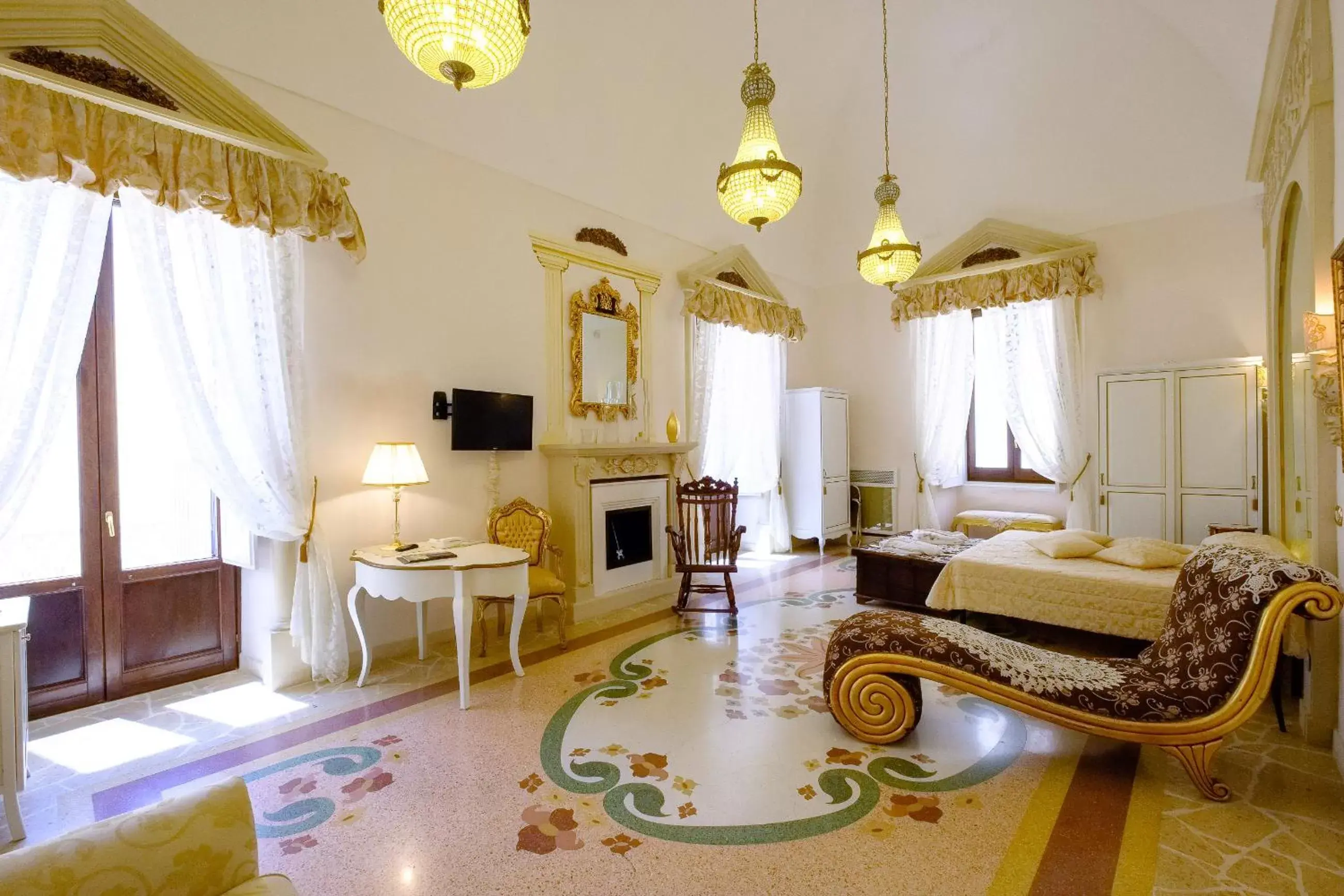 Bedroom, Seating Area in Palazzo Gallo Resort