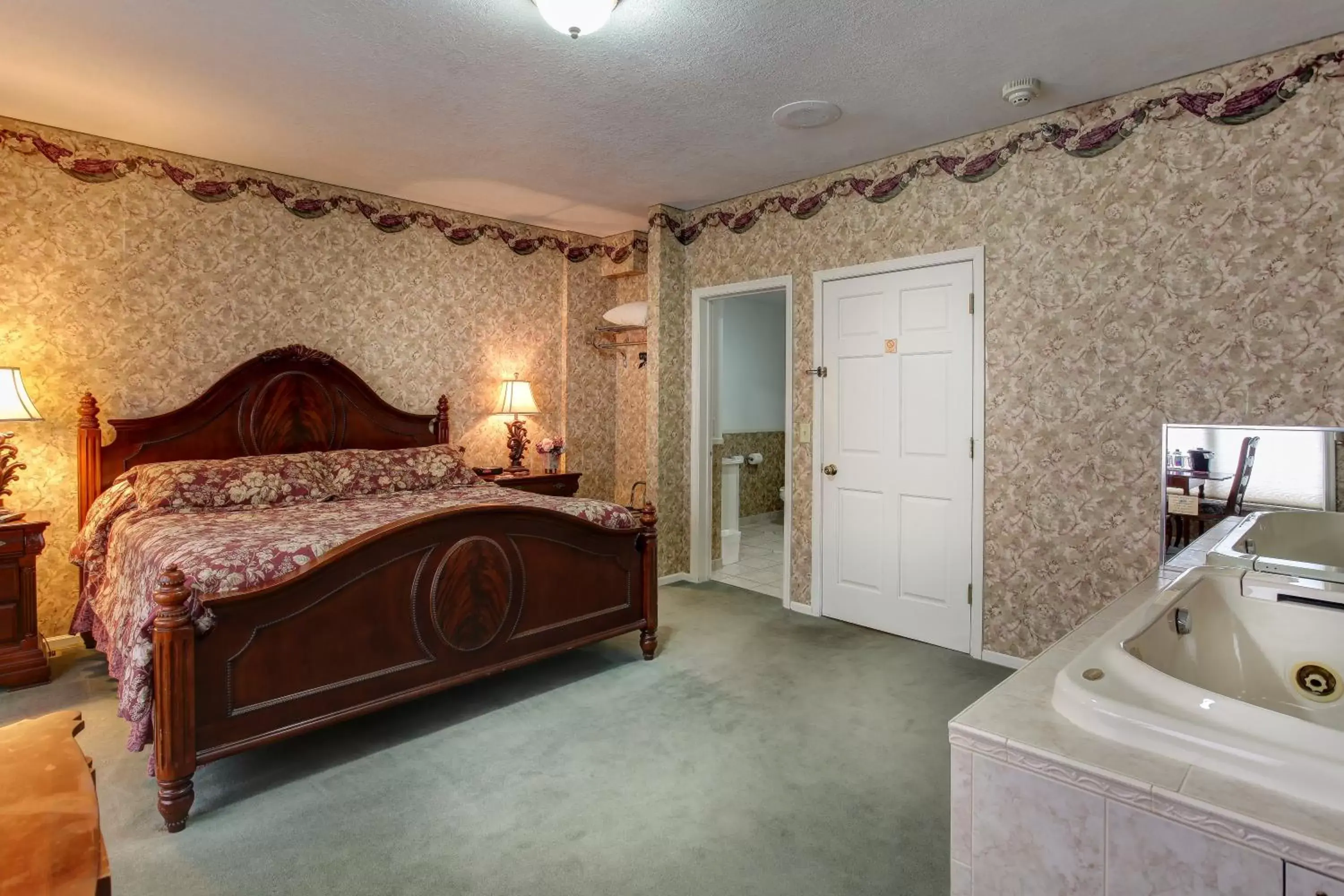 Bedroom in Afton House Inn