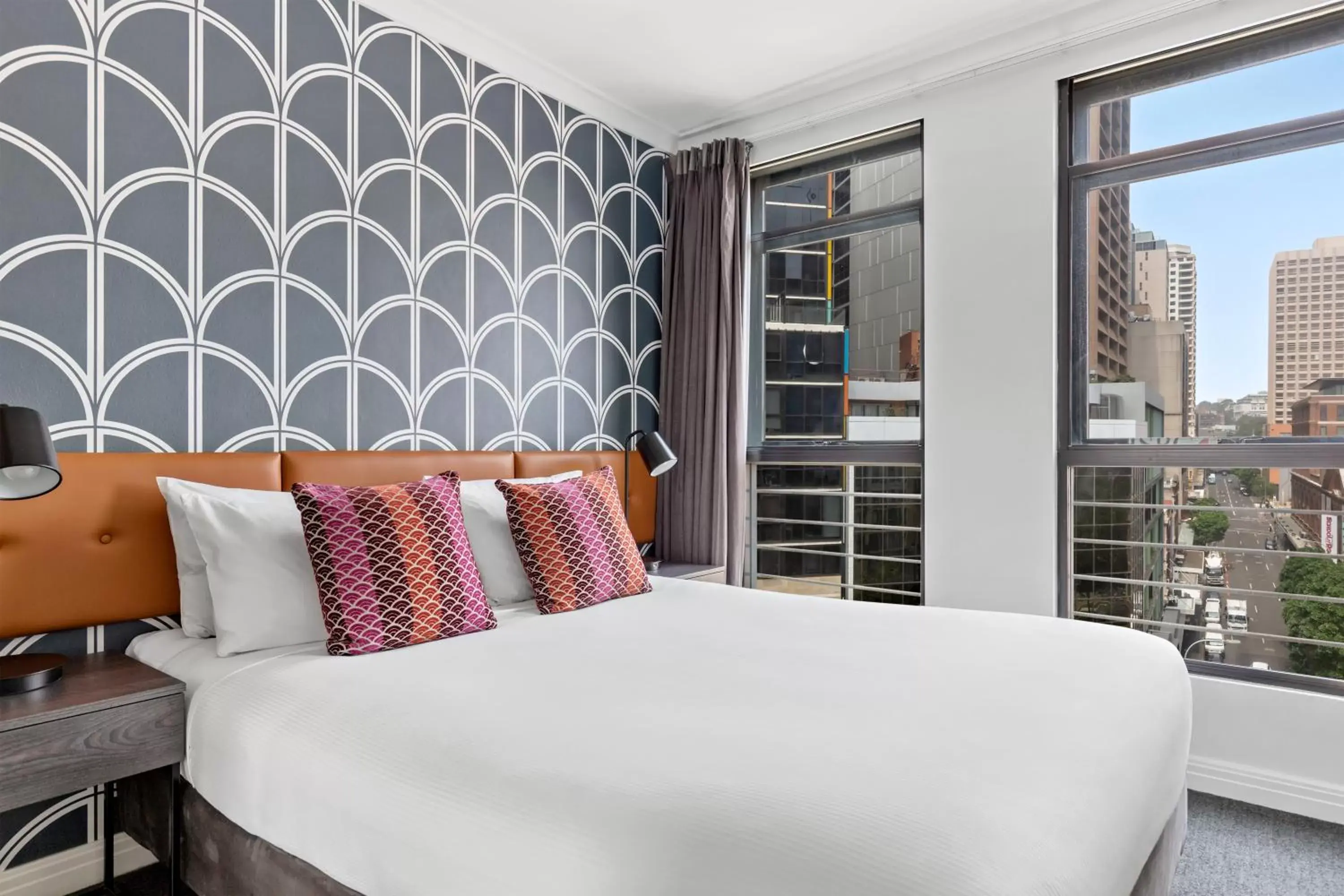 Bedroom, Bed in Mantra Sydney Central