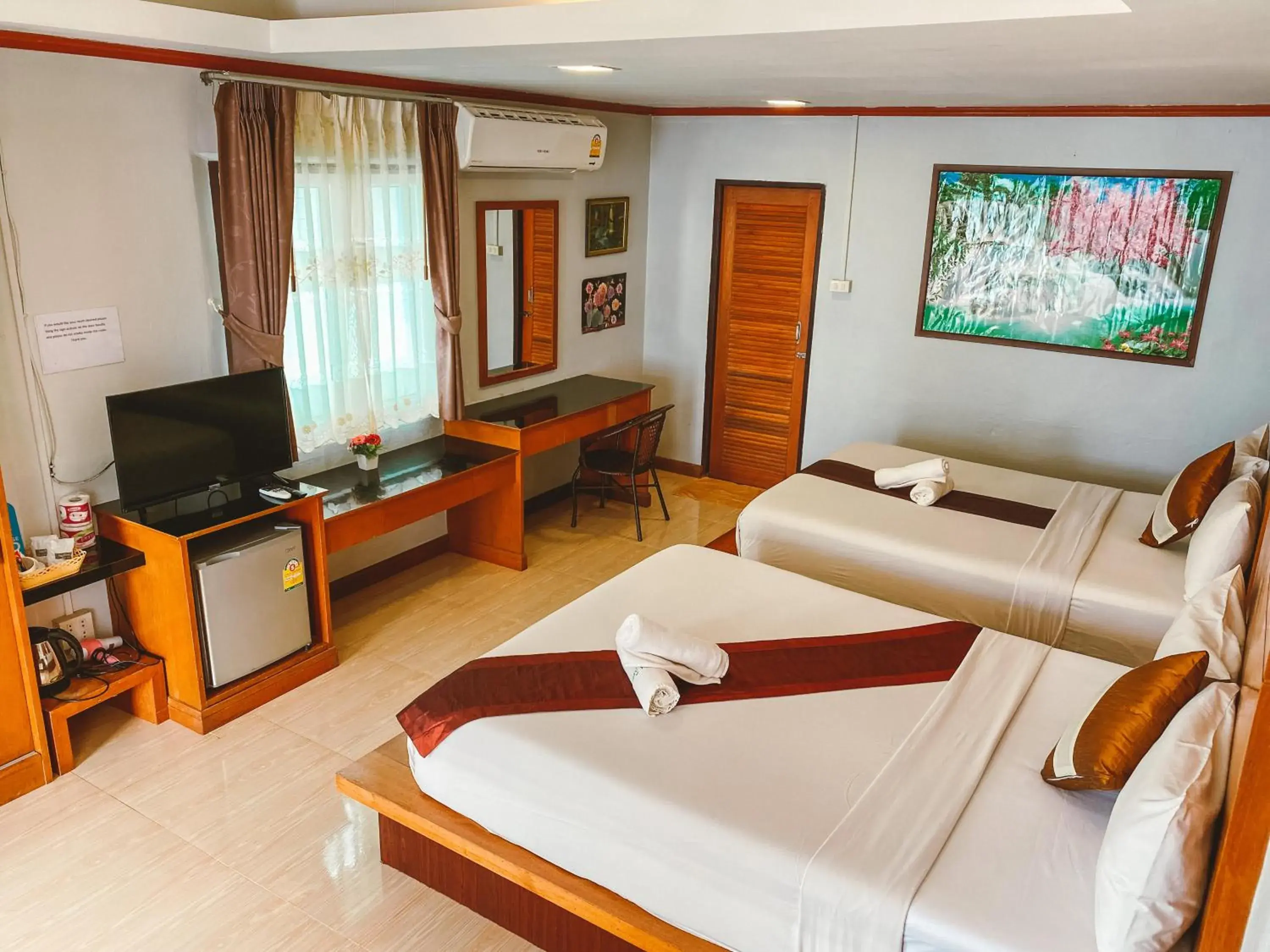 TV/Entertainment Center in Lanta Paradise Beach Resort