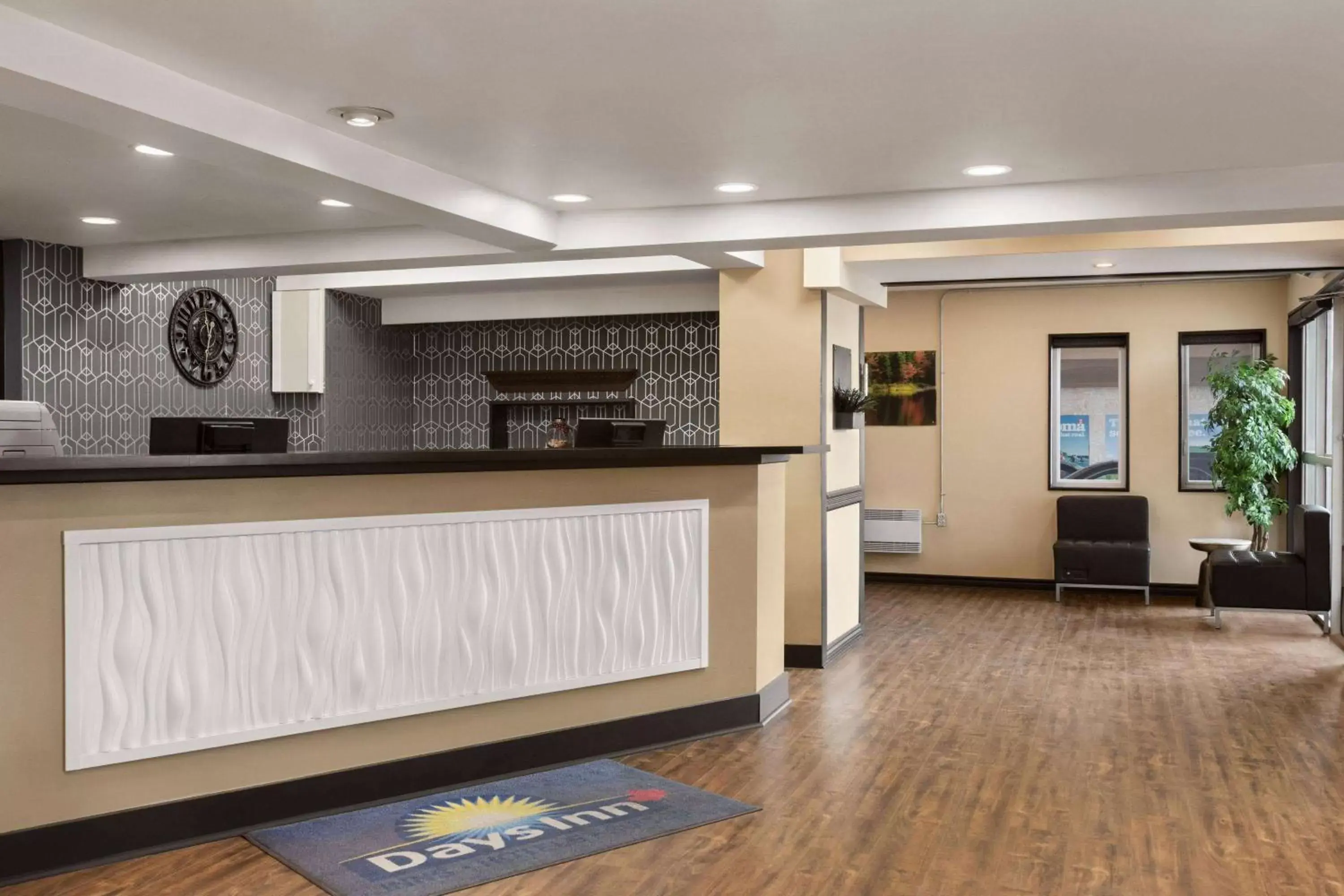 Lobby or reception, Lobby/Reception in Days Inn & Suites by Wyndham Sault Ste. Marie ON