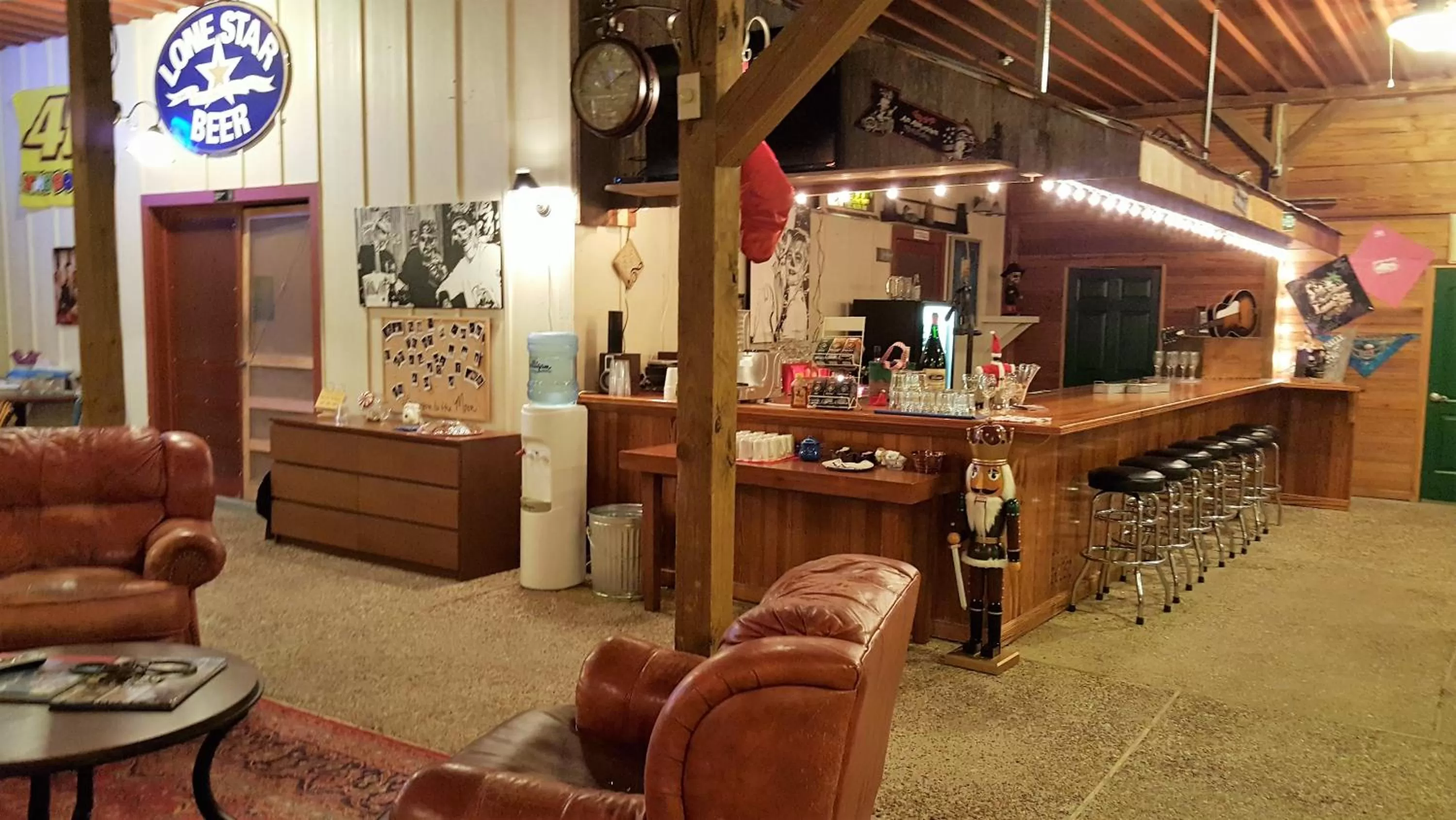 Lobby/Reception in Full Moon Inn