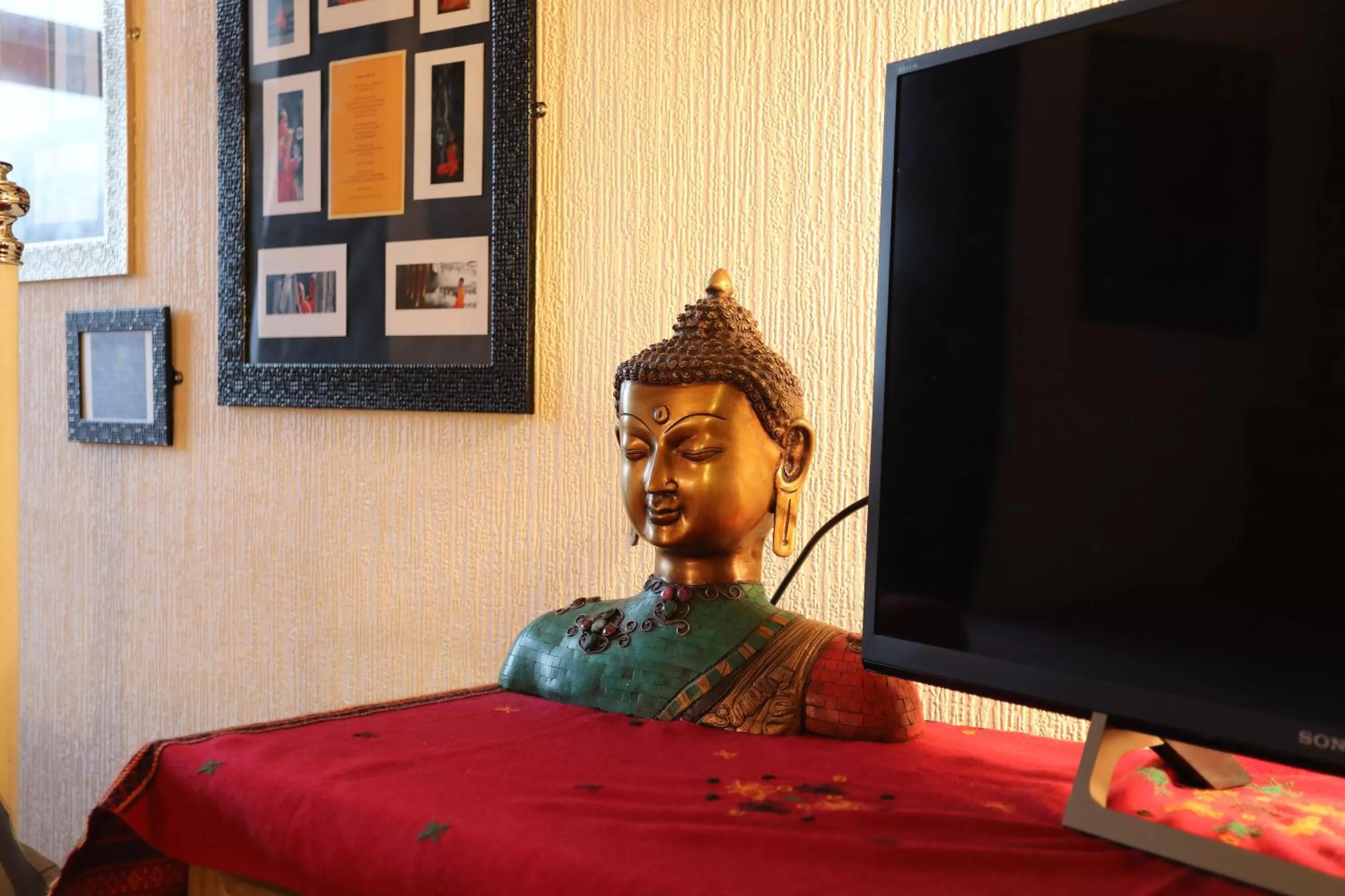 TV and multimedia, Bed in Bradford Digs