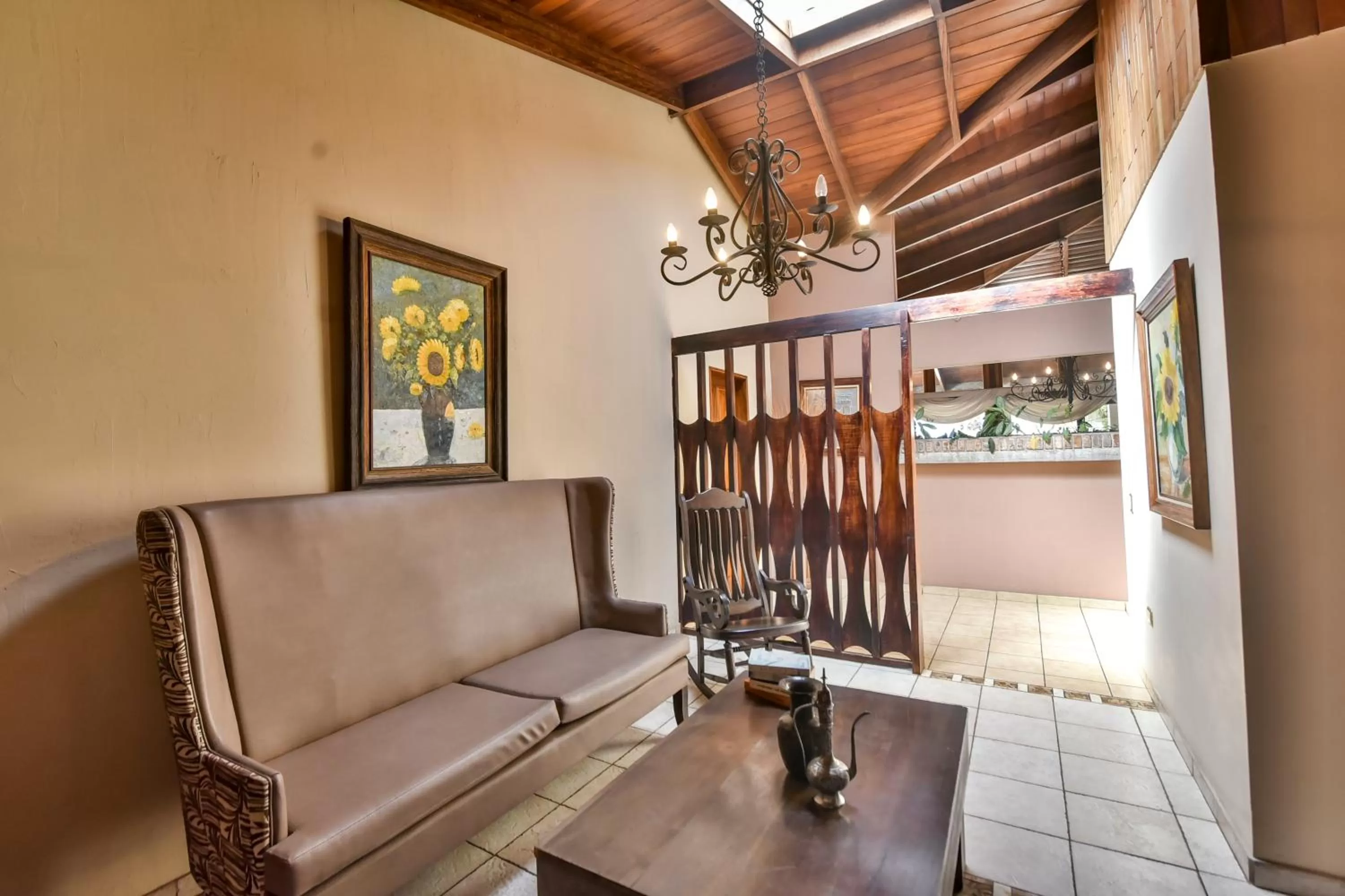 Living room in La Riviera Hotel