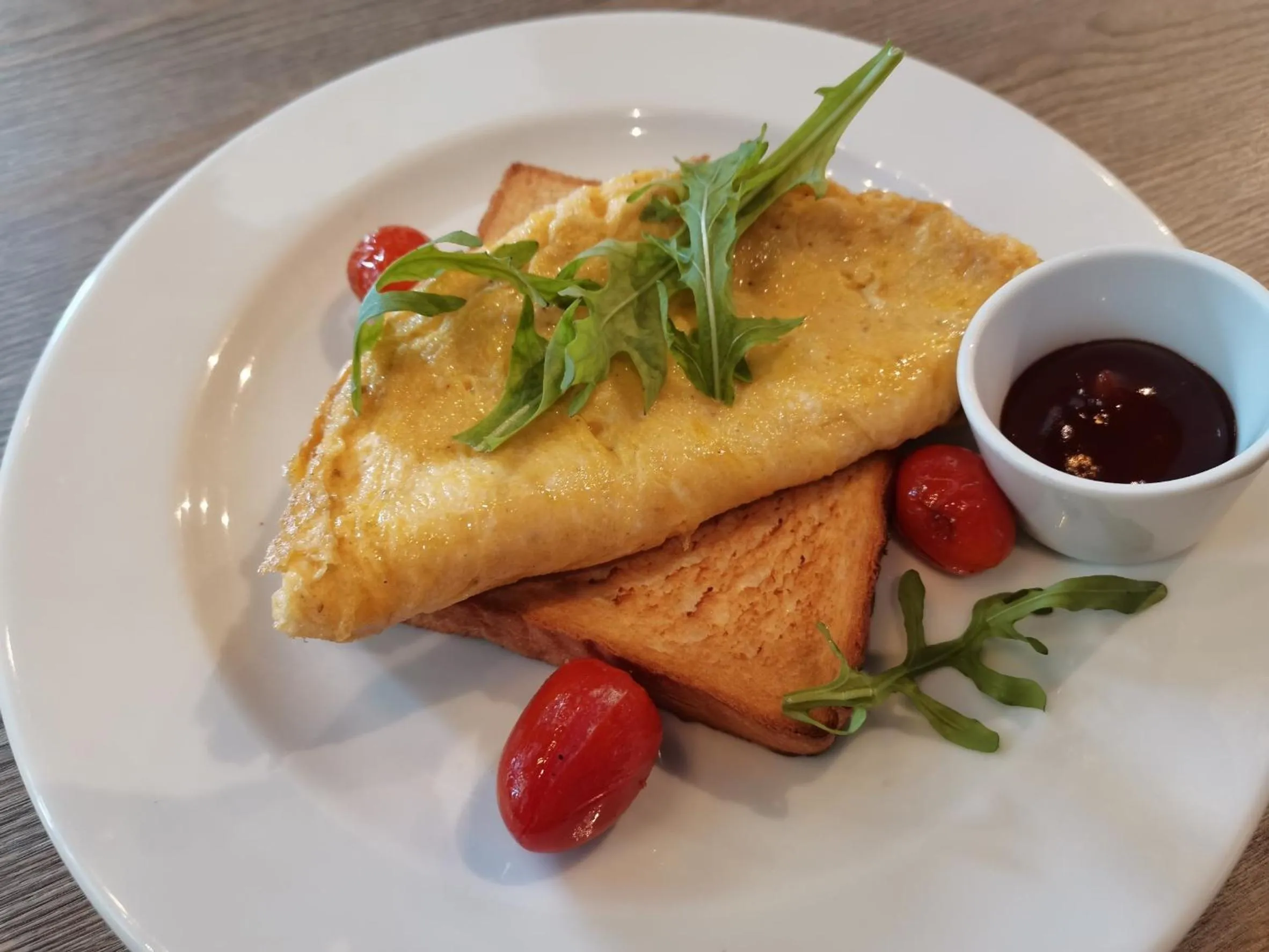 Restaurant/places to eat in Capricorn Village - SHA Extra Plus