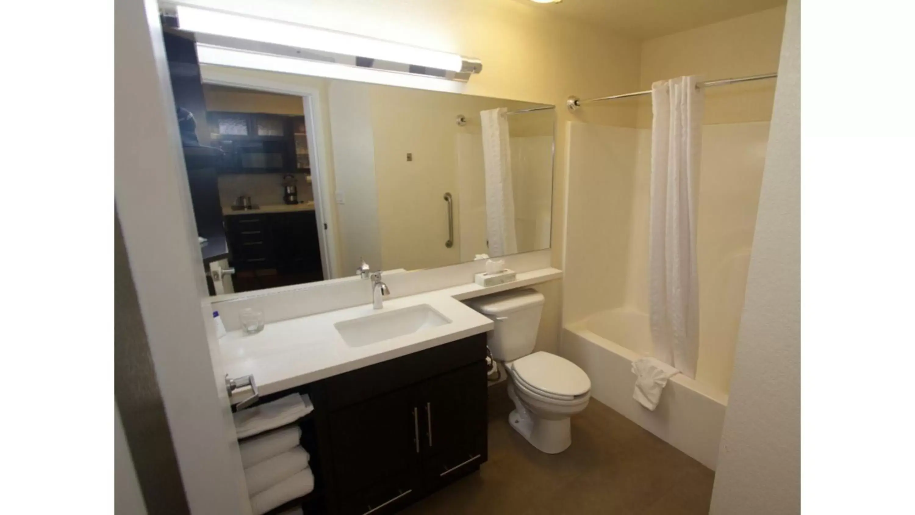 Bathroom in Candlewood Suites West Little Rock, an IHG Hotel