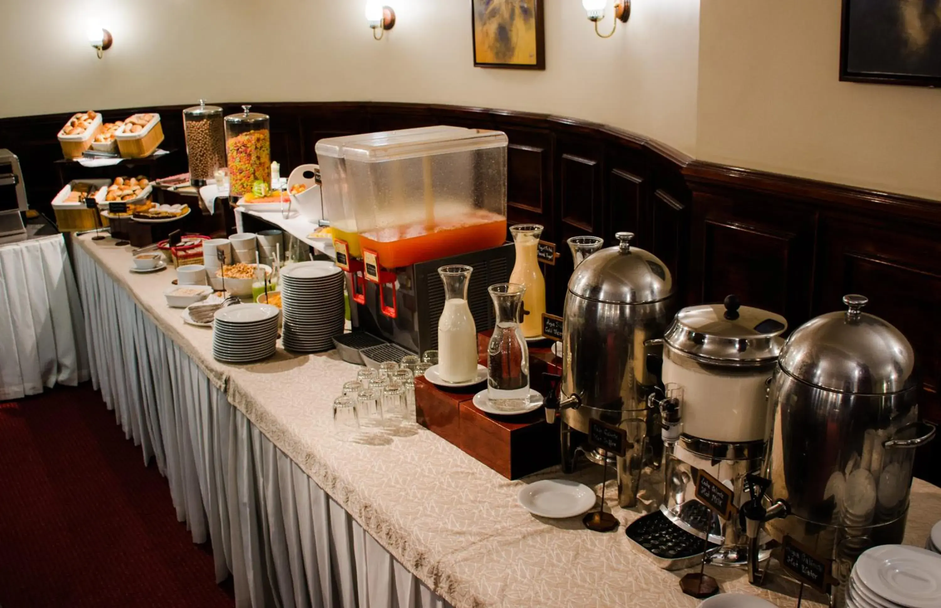 Buffet breakfast in Ritz Apart Hotel