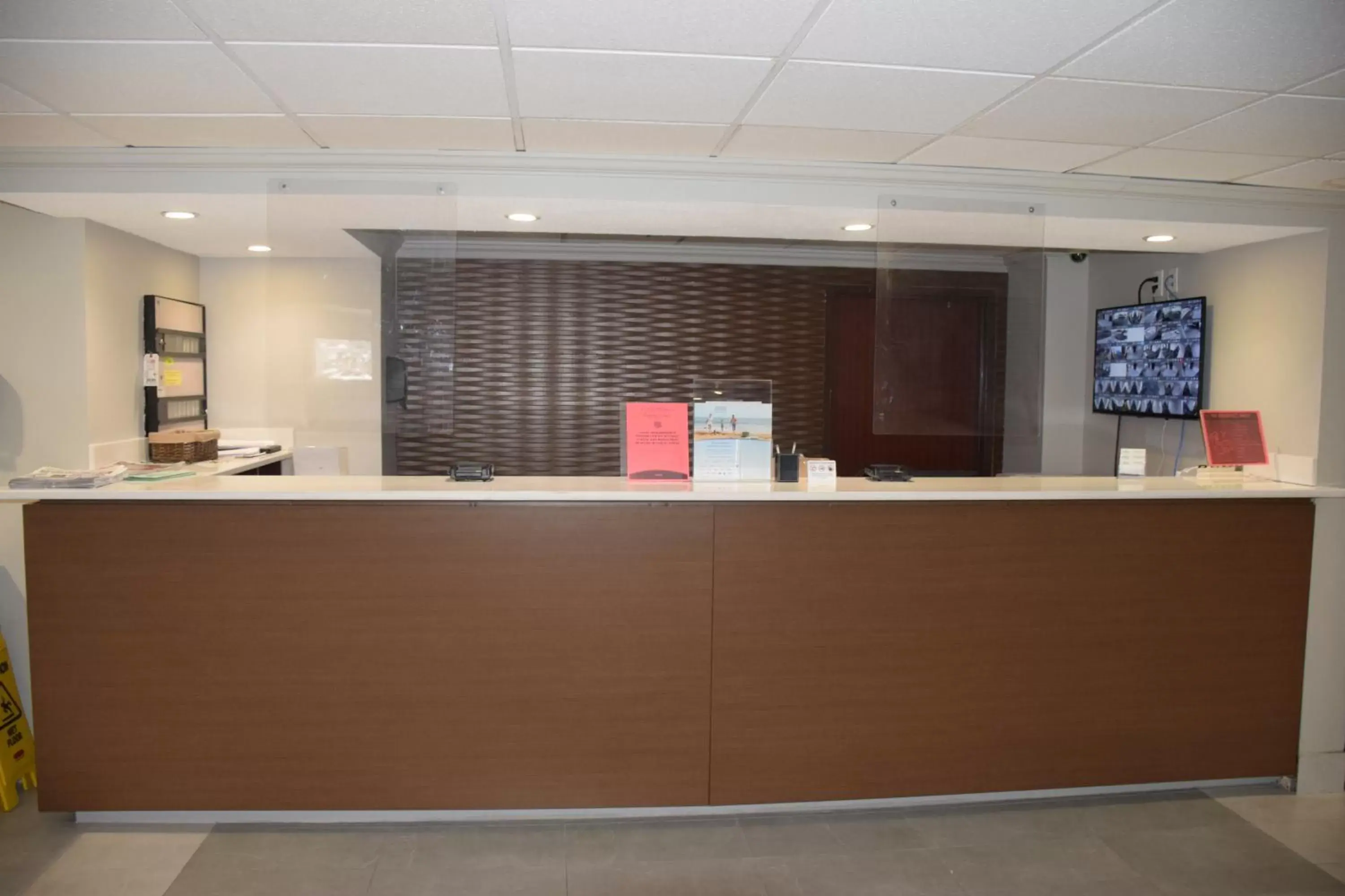 Lobby or reception, Lobby/Reception in Wingate by Wyndham Baltimore BWI Airport