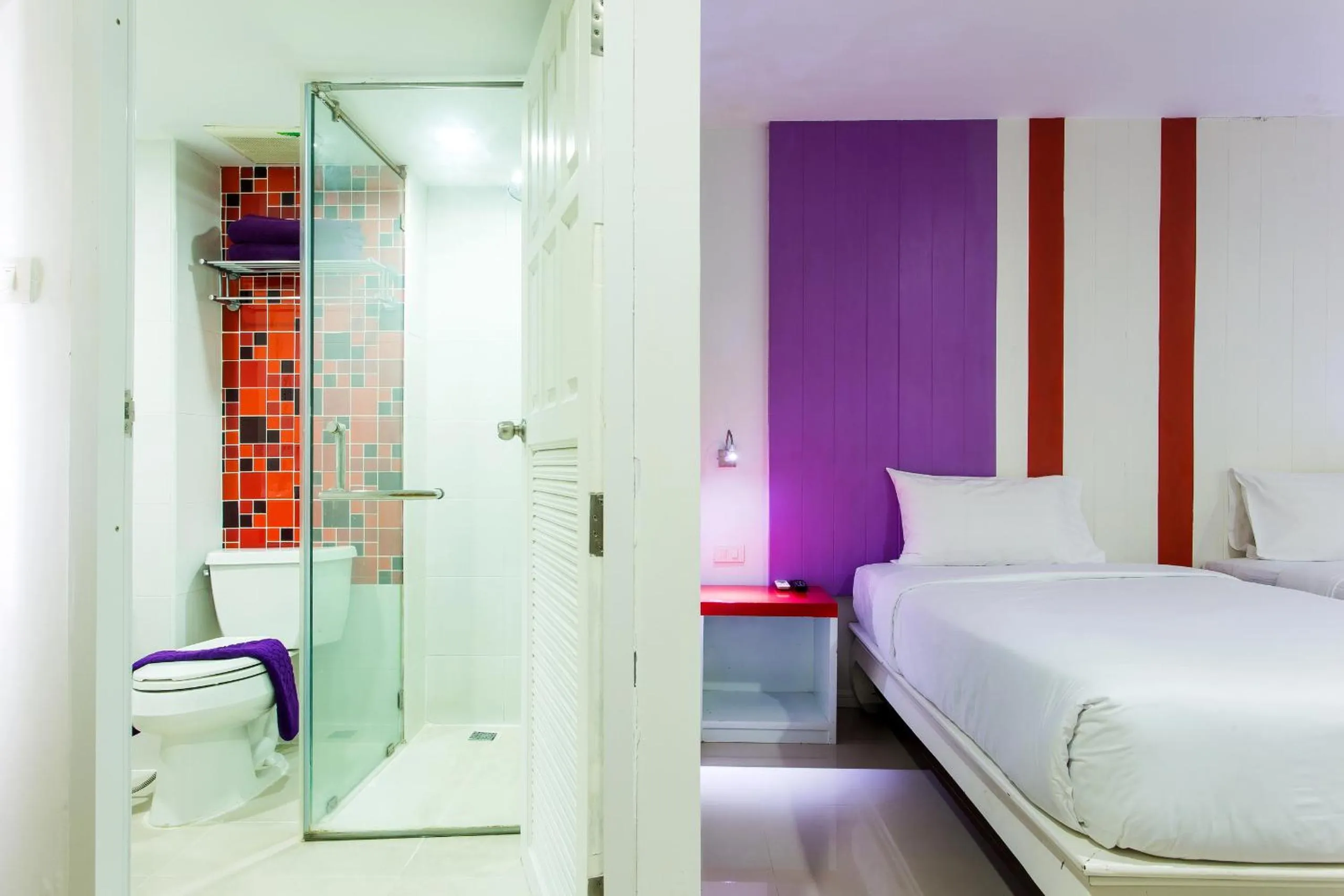 Bathroom, Bed in Samui Verticolor