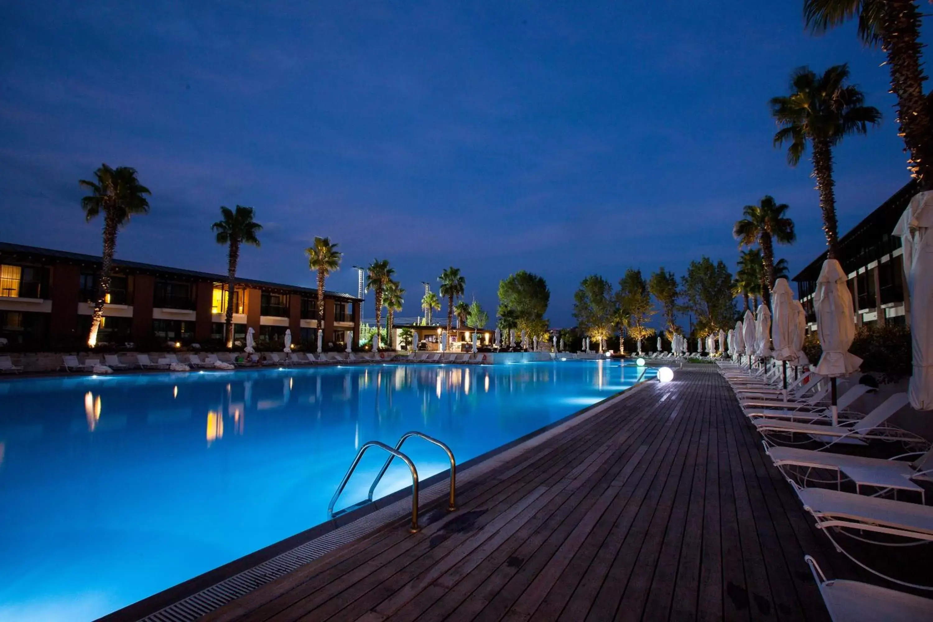 Swimming Pool in Hotel Nikopolis