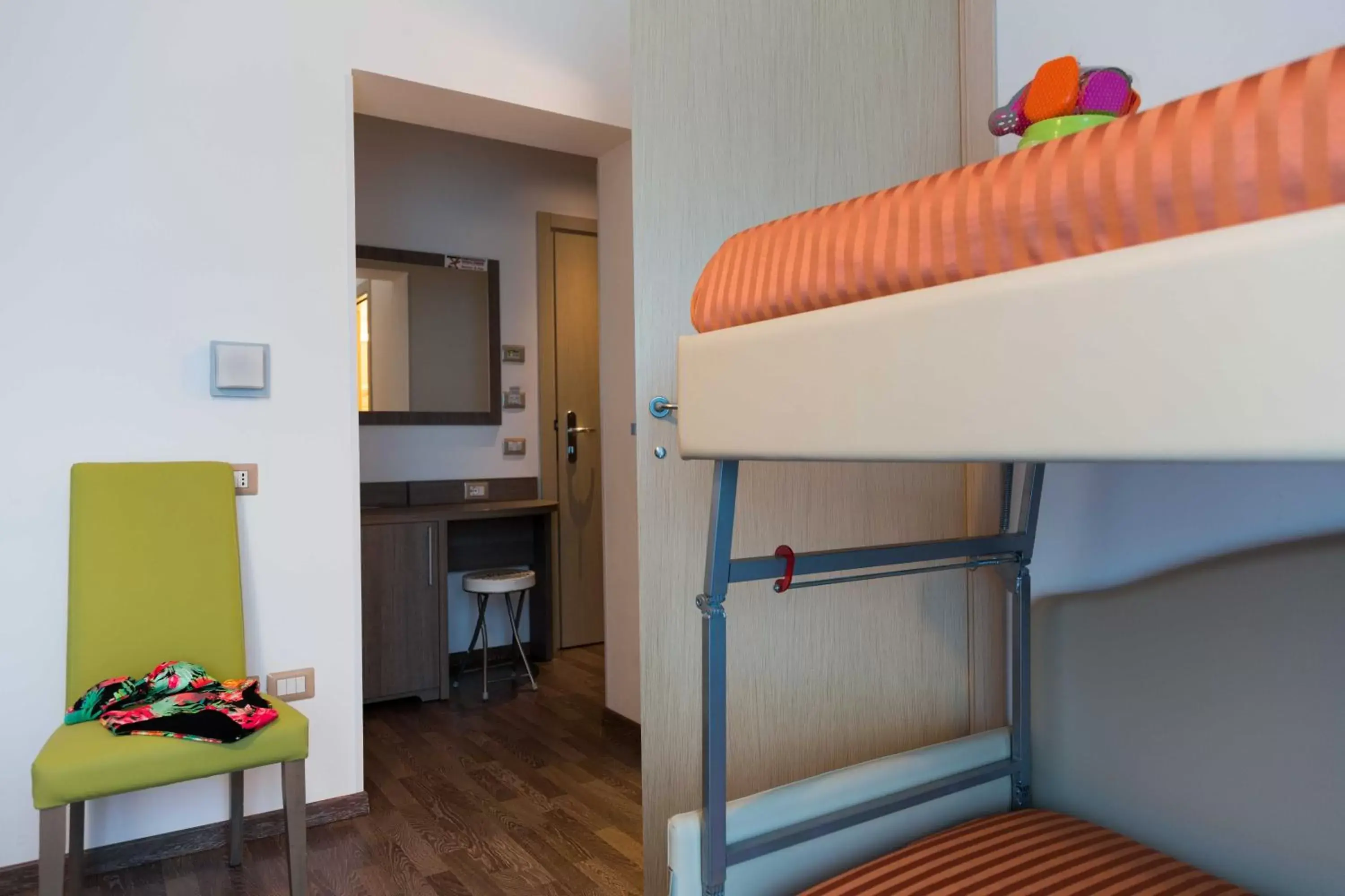 Bunk Bed in Hotel Miramare