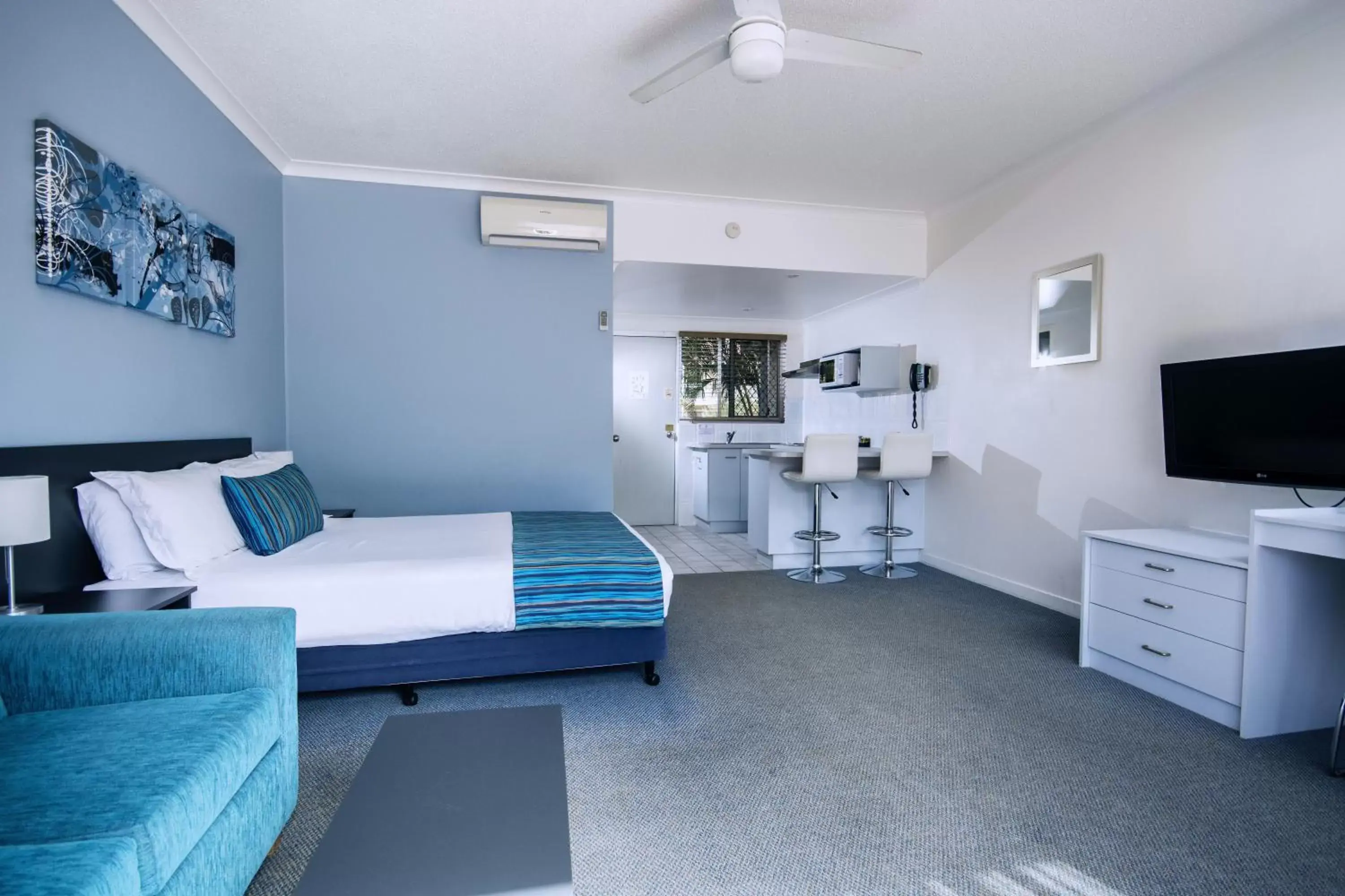 Bed in The Beach Motel Hervey Bay