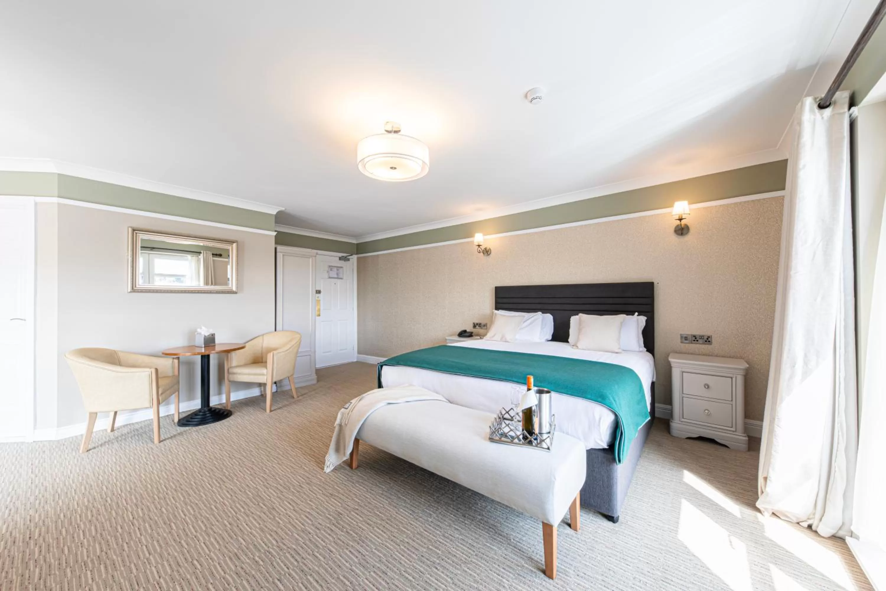 Bedroom, Bed in Ballina Manor Hotel