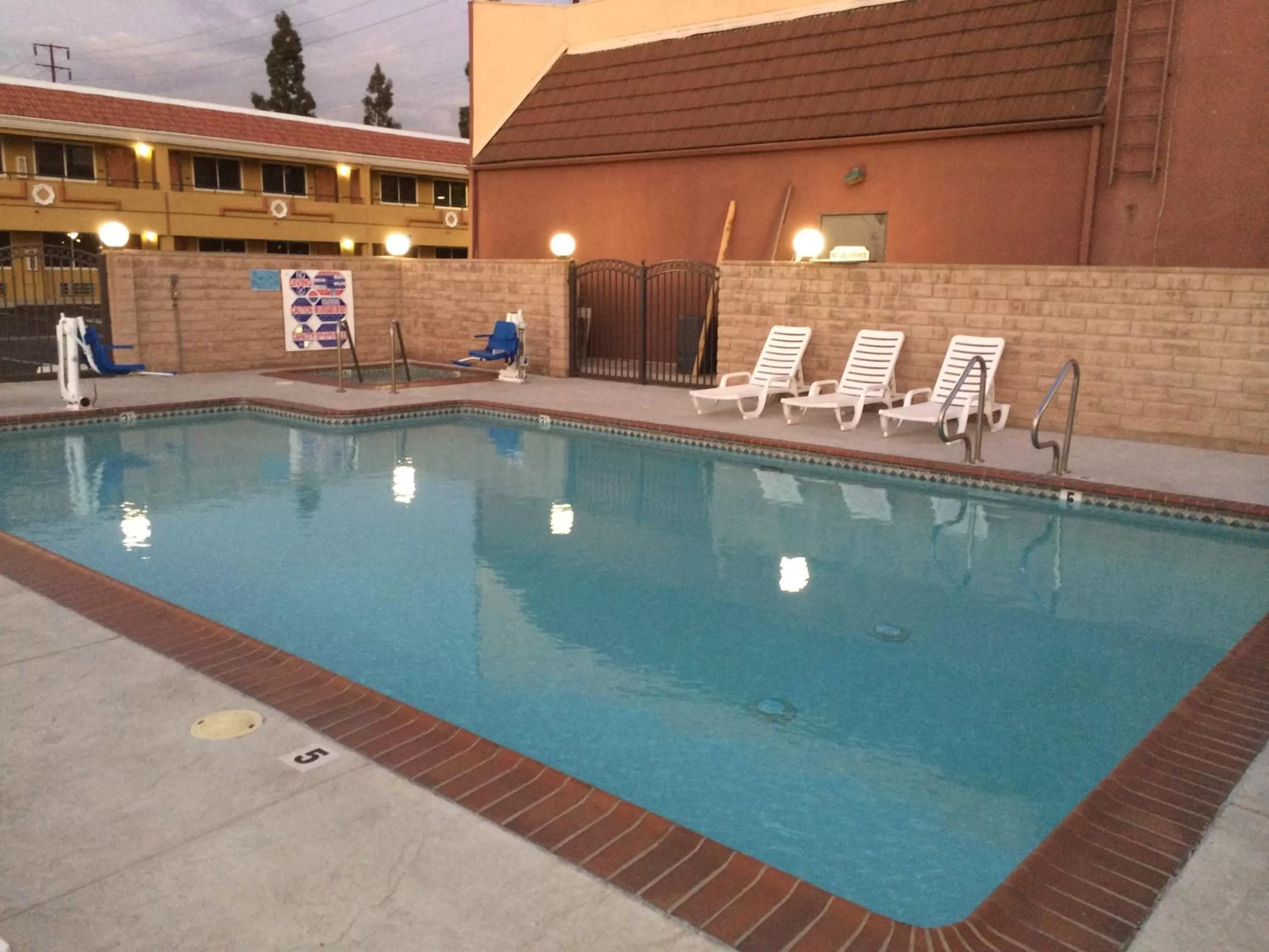 Swimming pool in Americas Best Value Inn - Azusa/Pasadena