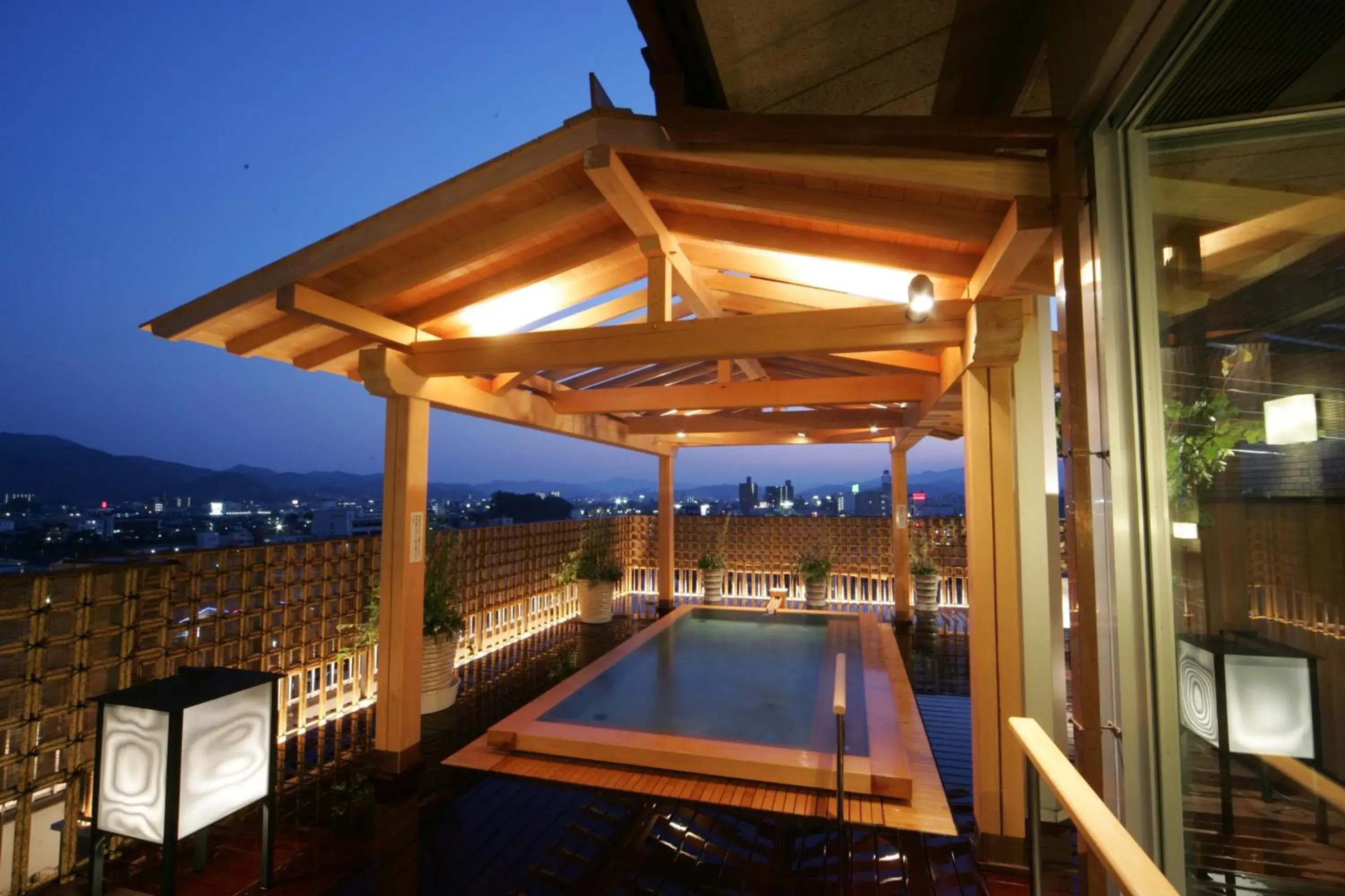 Hot Spring Bath, Swimming Pool in Jyoseikan