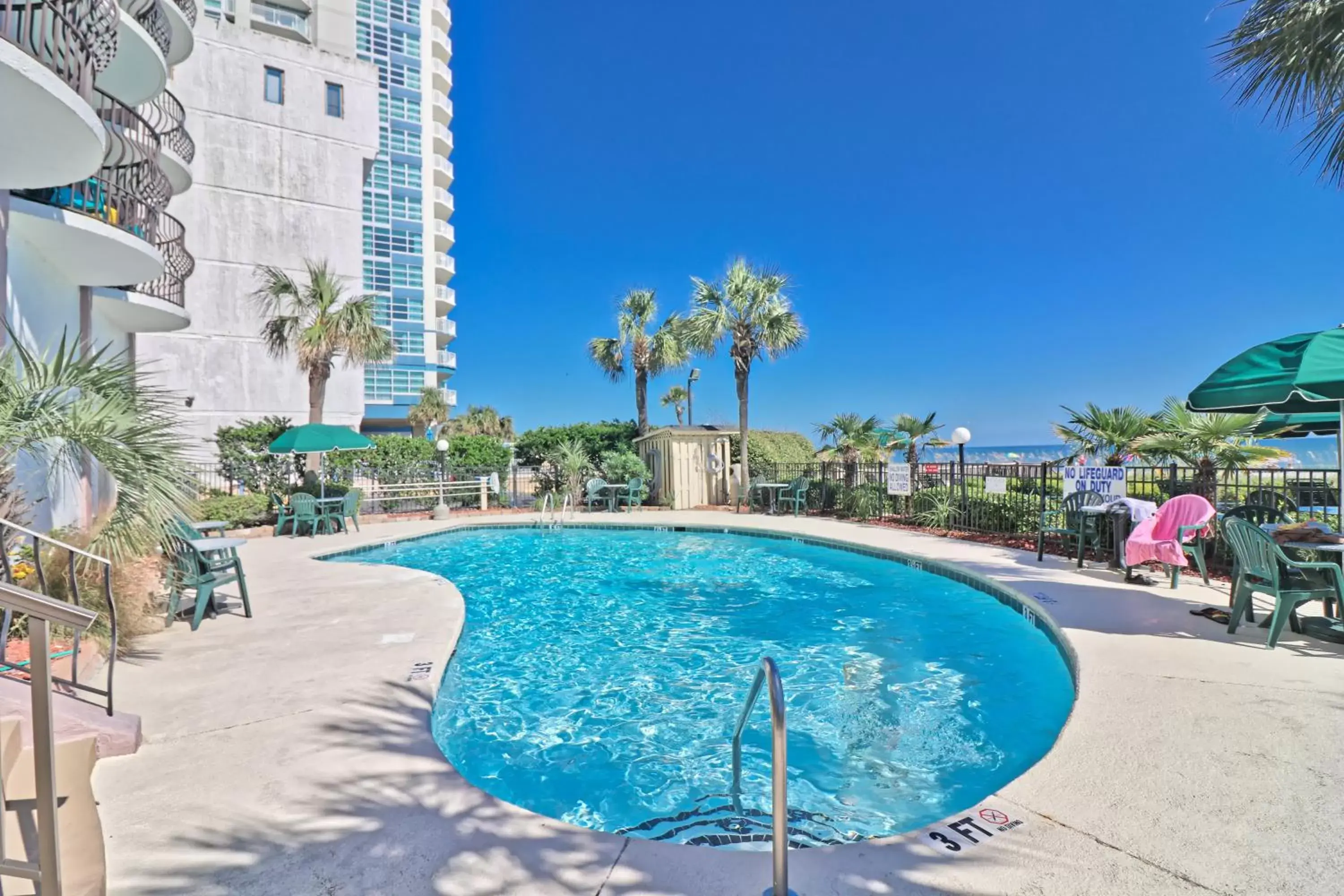 Swimming pool in Suites at the Beach Swimming pool in Suites at the Beach