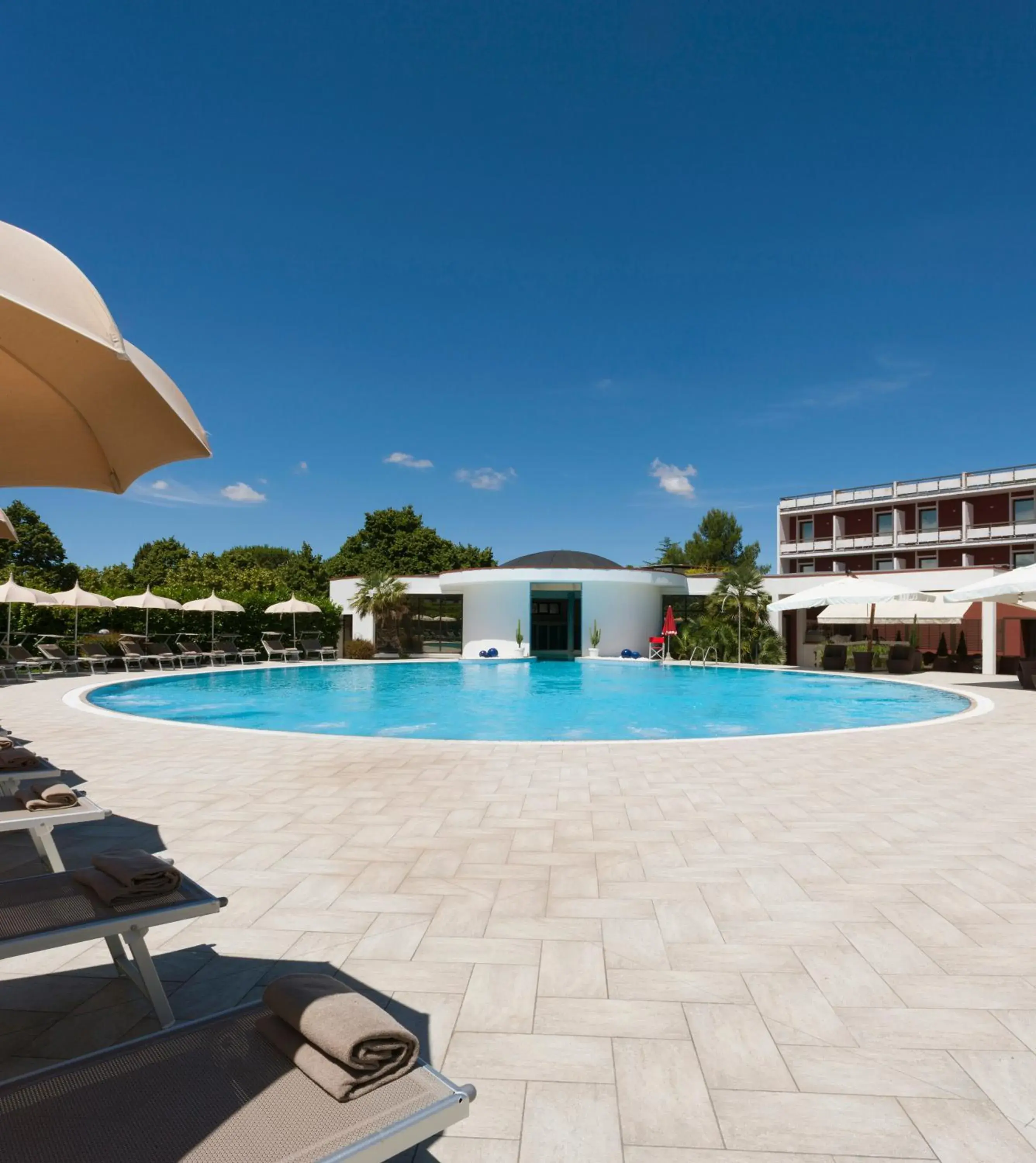 Swimming Pool in Hotel Salus Terme