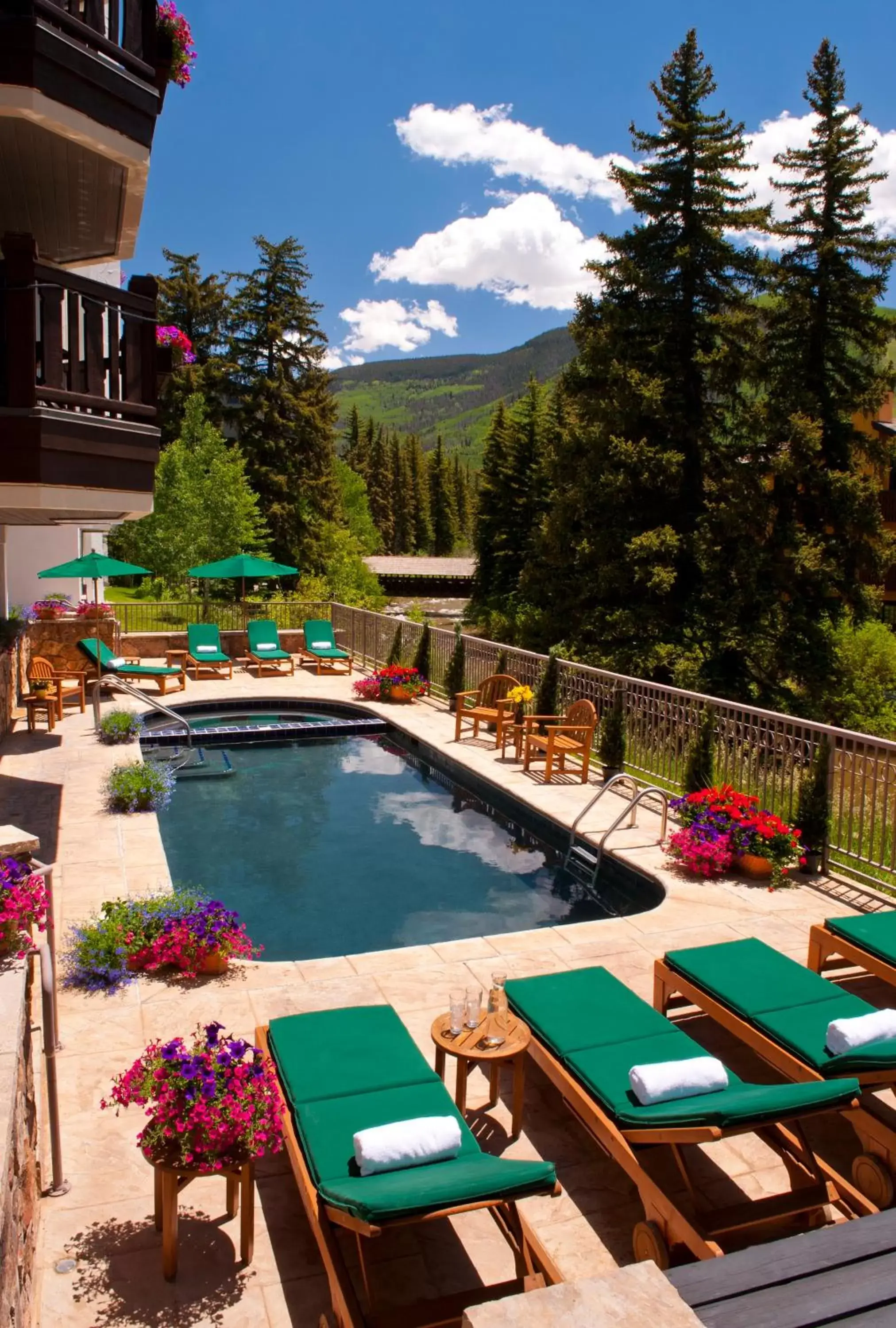 Swimming Pool in Austria Haus Hotel